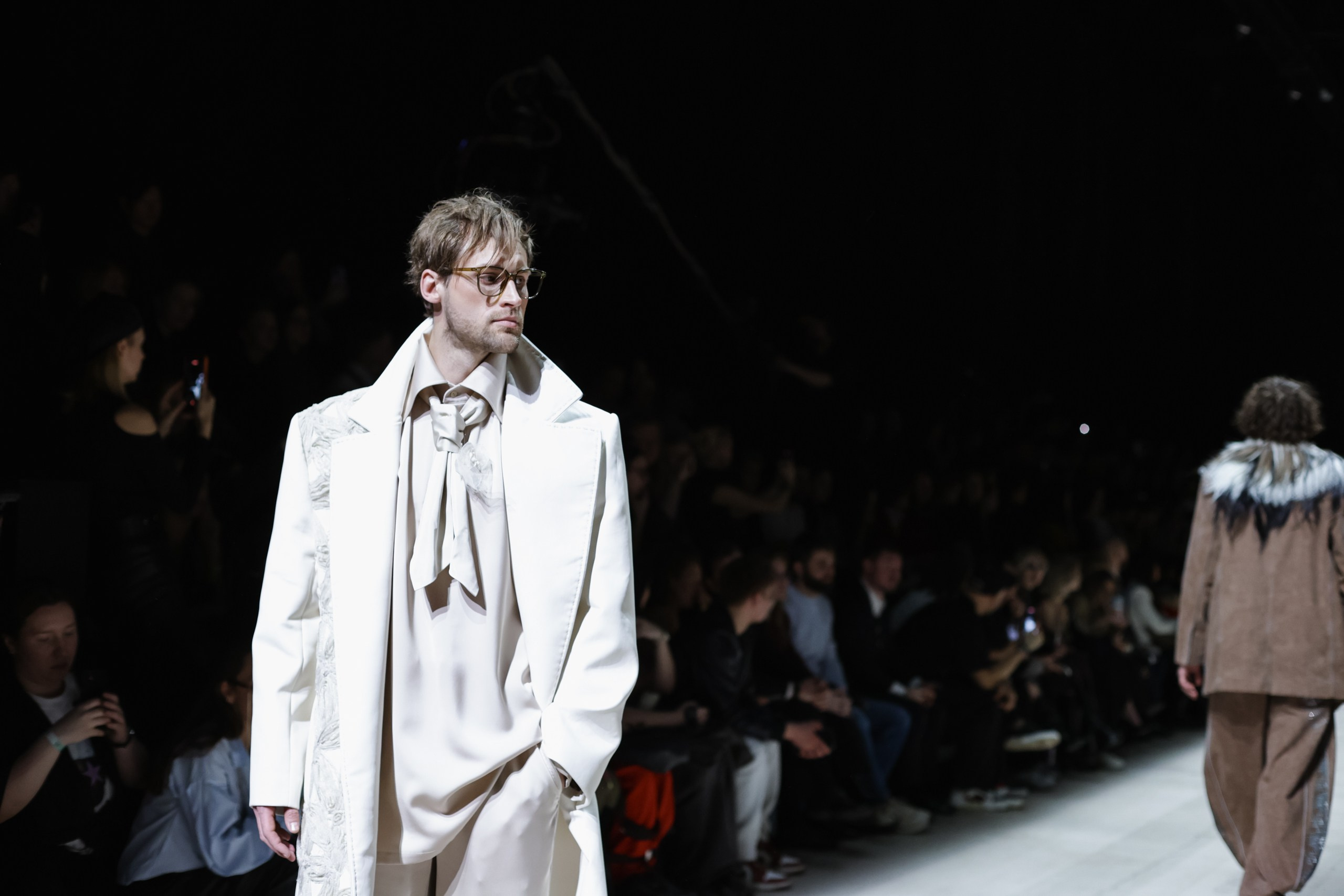 Показ IGOR GULYAEV — Moscow Fashion Week 19/03. Jane Kudryavtseva | MODEL PHOTO, PORTRAIT & EVENTS