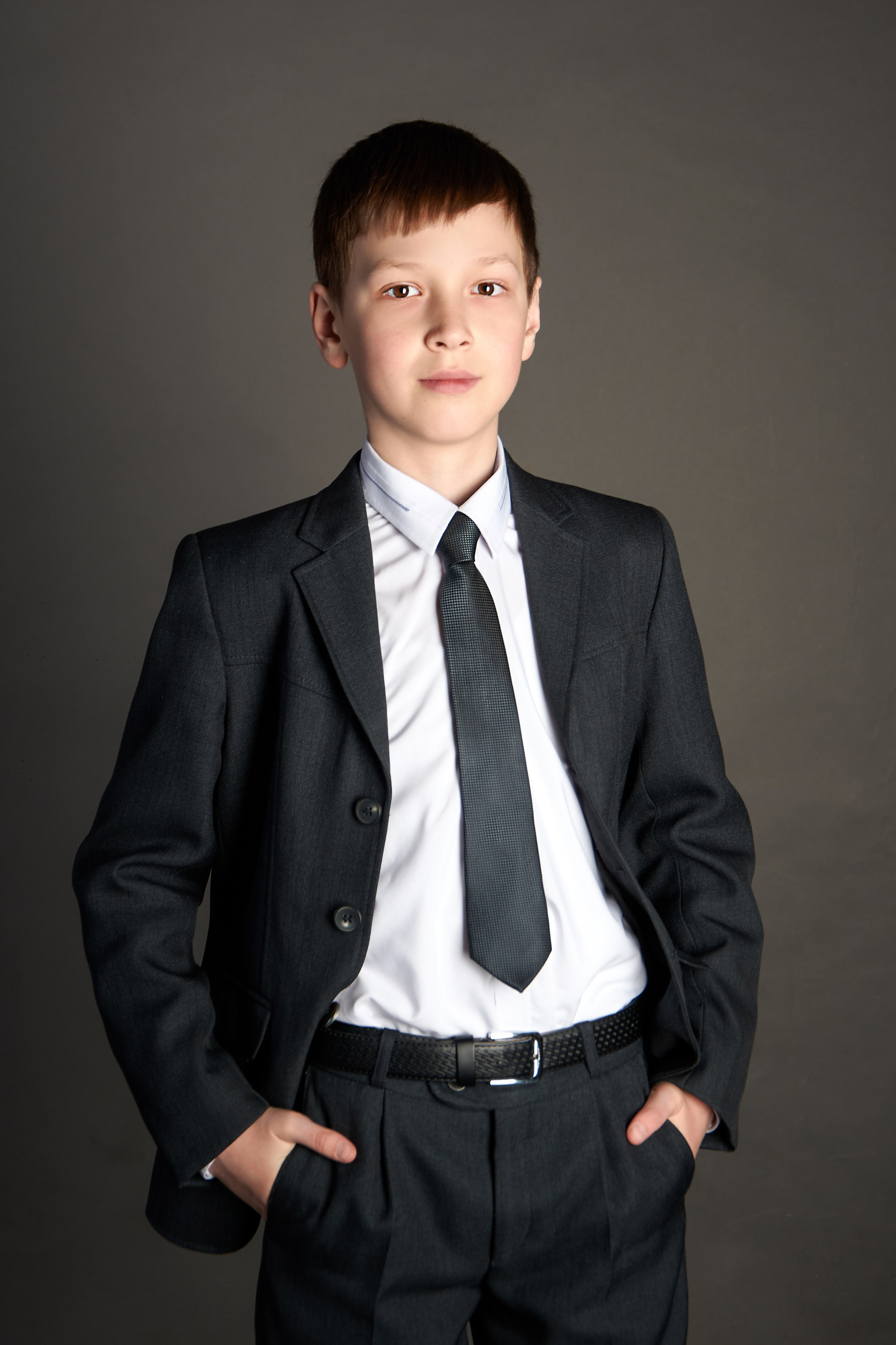 Портретная съемка в альбом. Лицей, 4-й класс. Ольга Чёкотова (Фотограф Кострома)