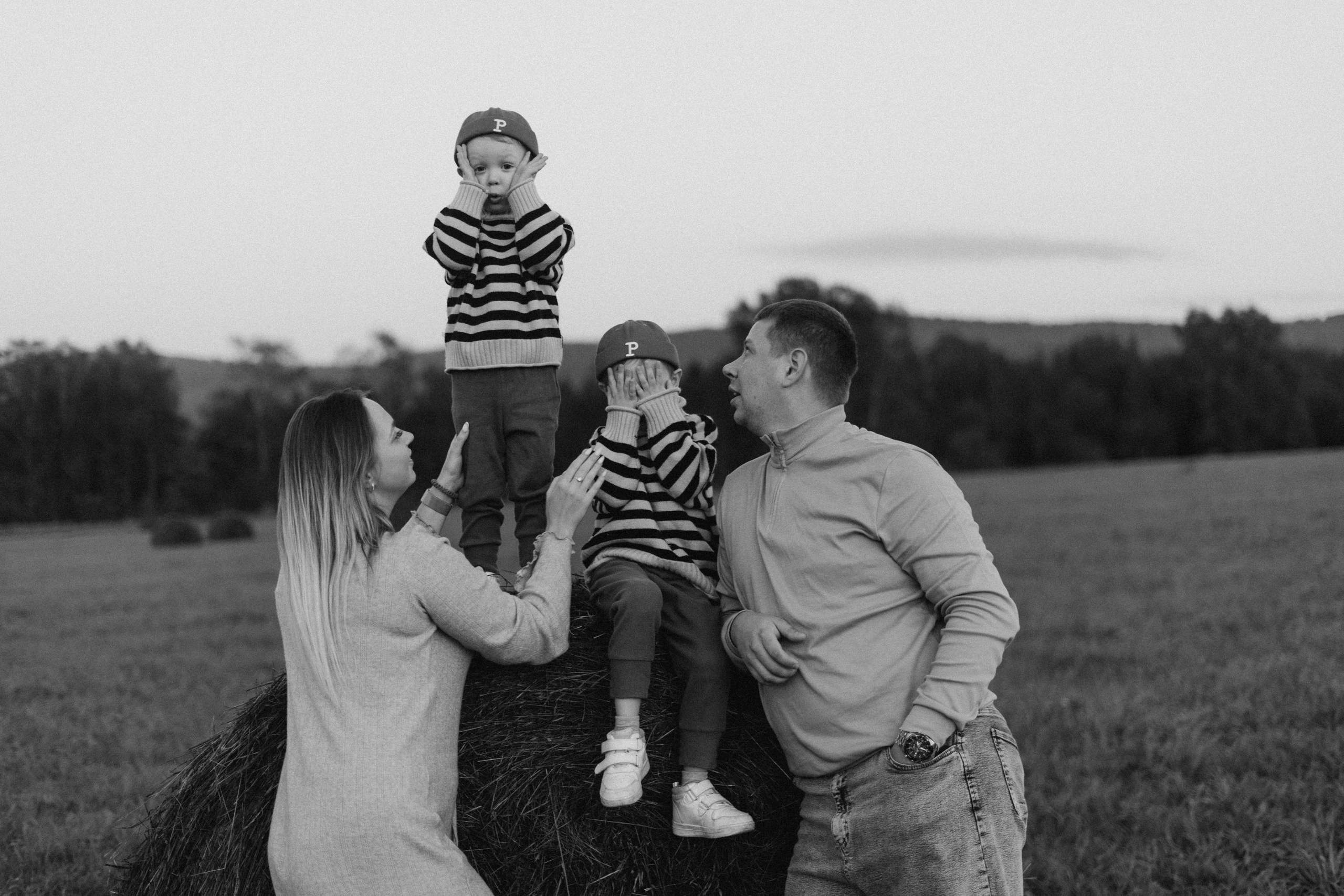 Вероника, Денис, Мирон и Марк. Главная