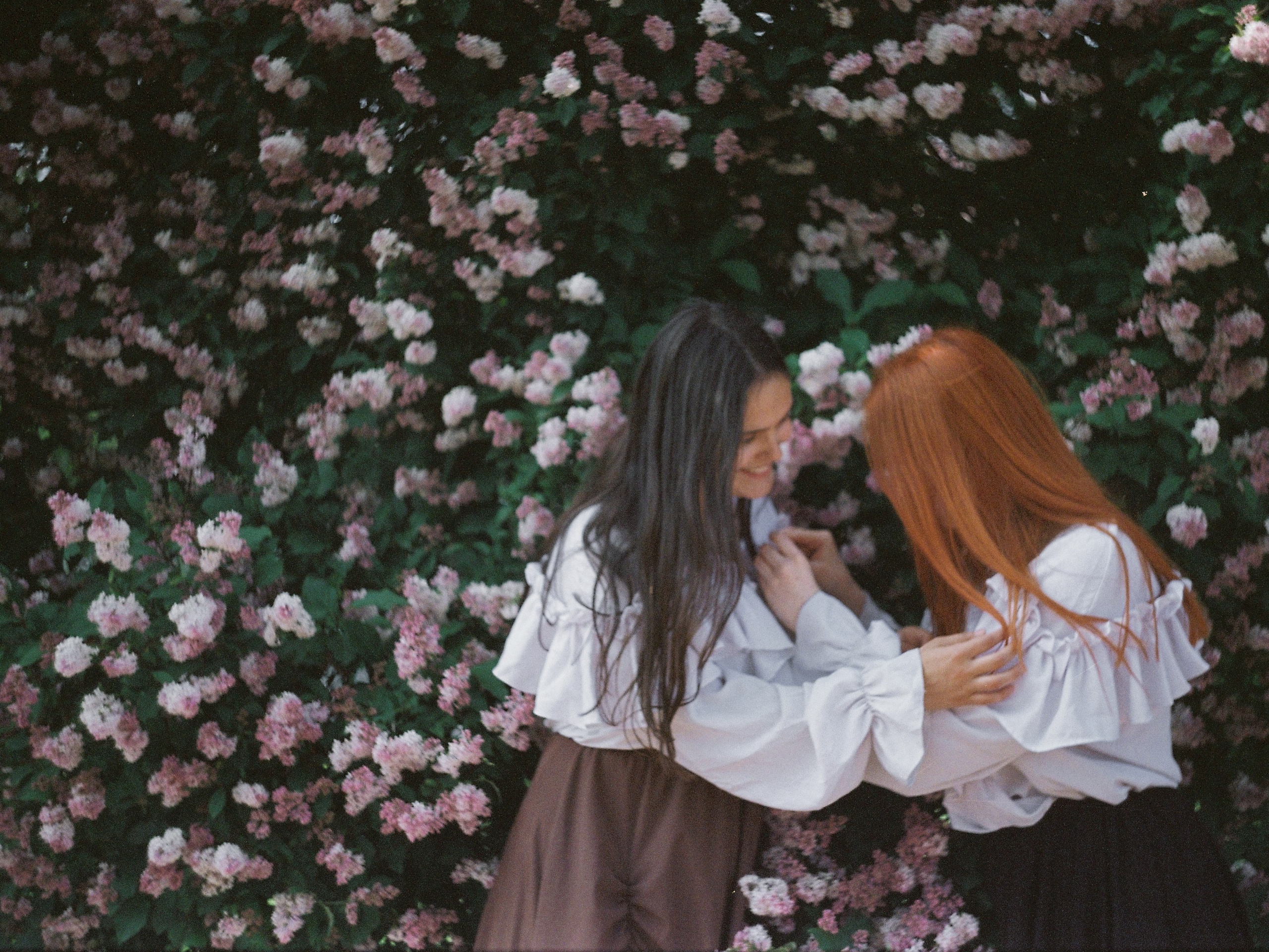 Фотосессия для подруг на плёнку 35 мм в Санкт-Петербурге. Светлана Гопанюк. Портретный фотограф. Санкт-Петербург. СПб