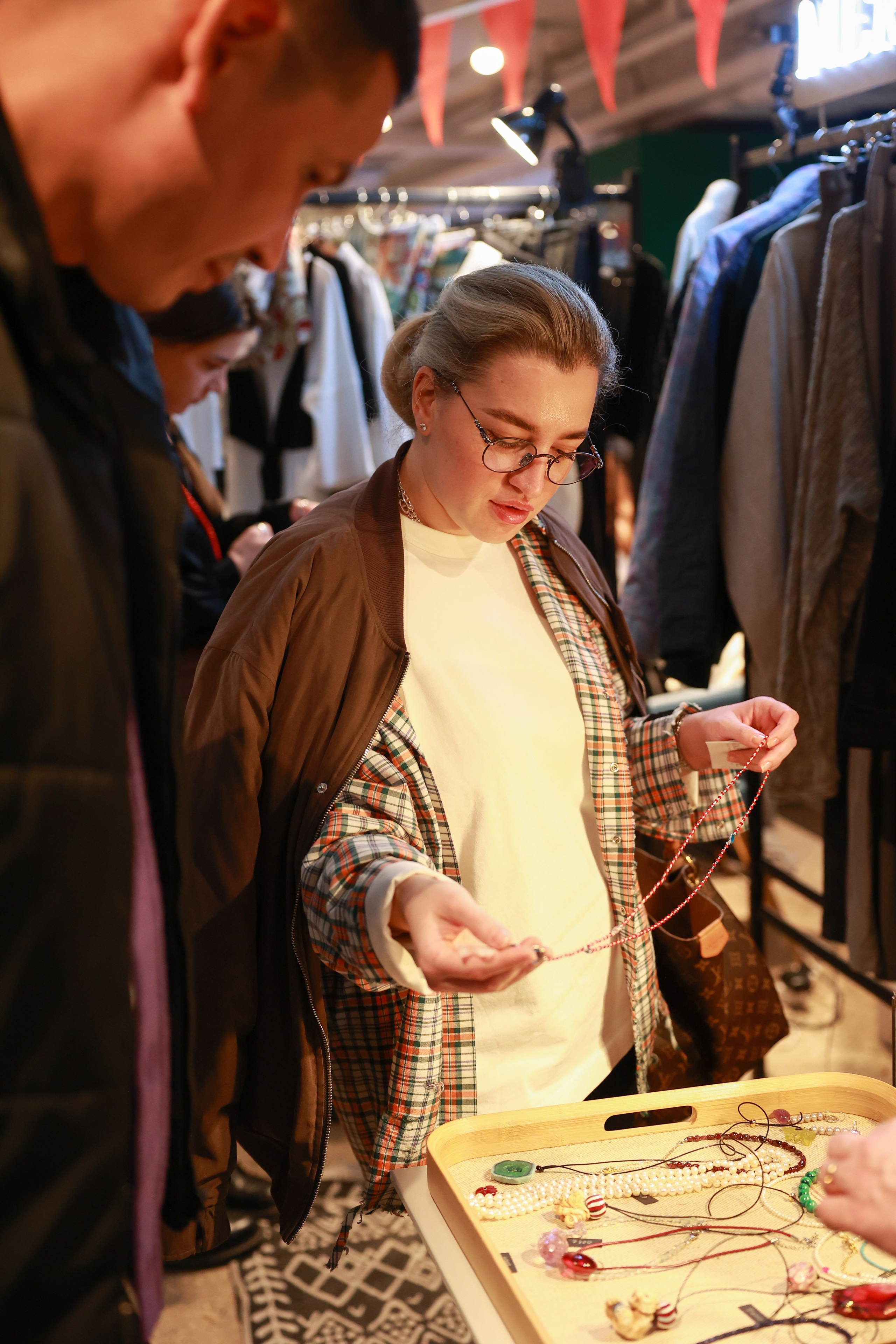 2–3 марта 2024 в пространстве «Три вокзала. Депо» / День 2 / фото Саша Жукова. Фотоотчеты «Ламбада-маркета»