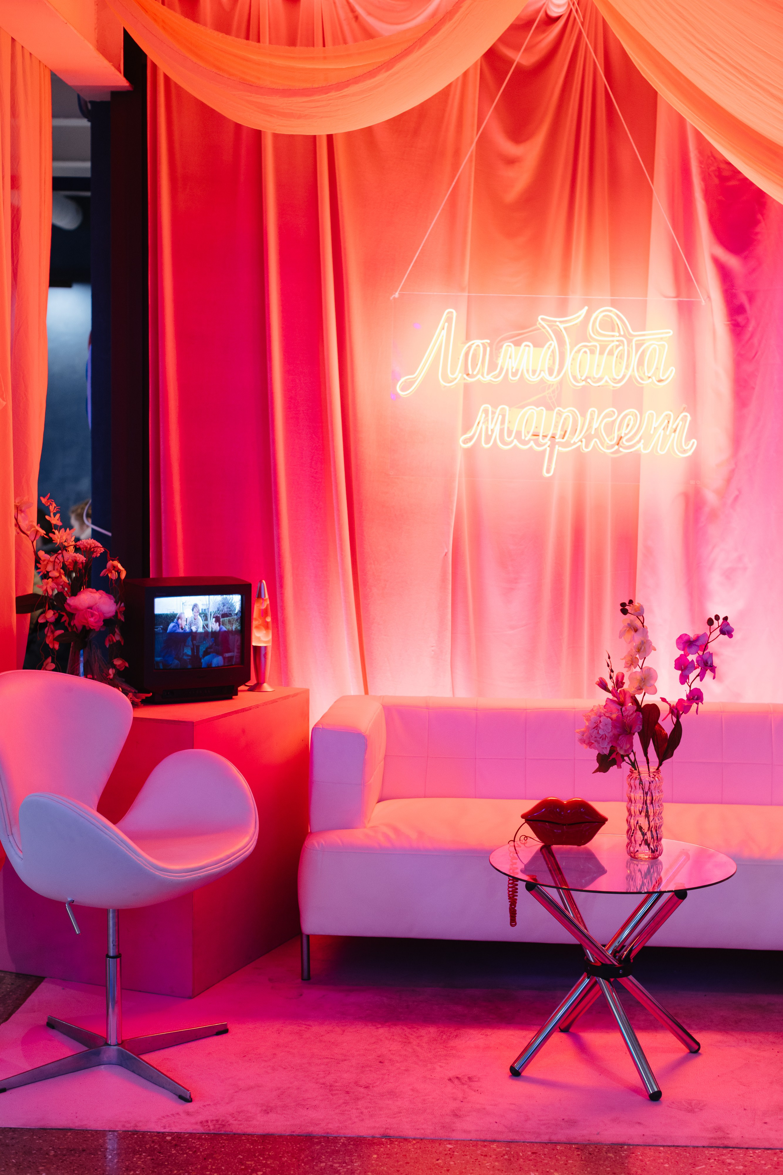 7–8 марта 2025 в пространстве «Три вокзала. Депо» / День 2 / фото Валерий Белобеев. Фотоотчеты «Ламбада-маркета»