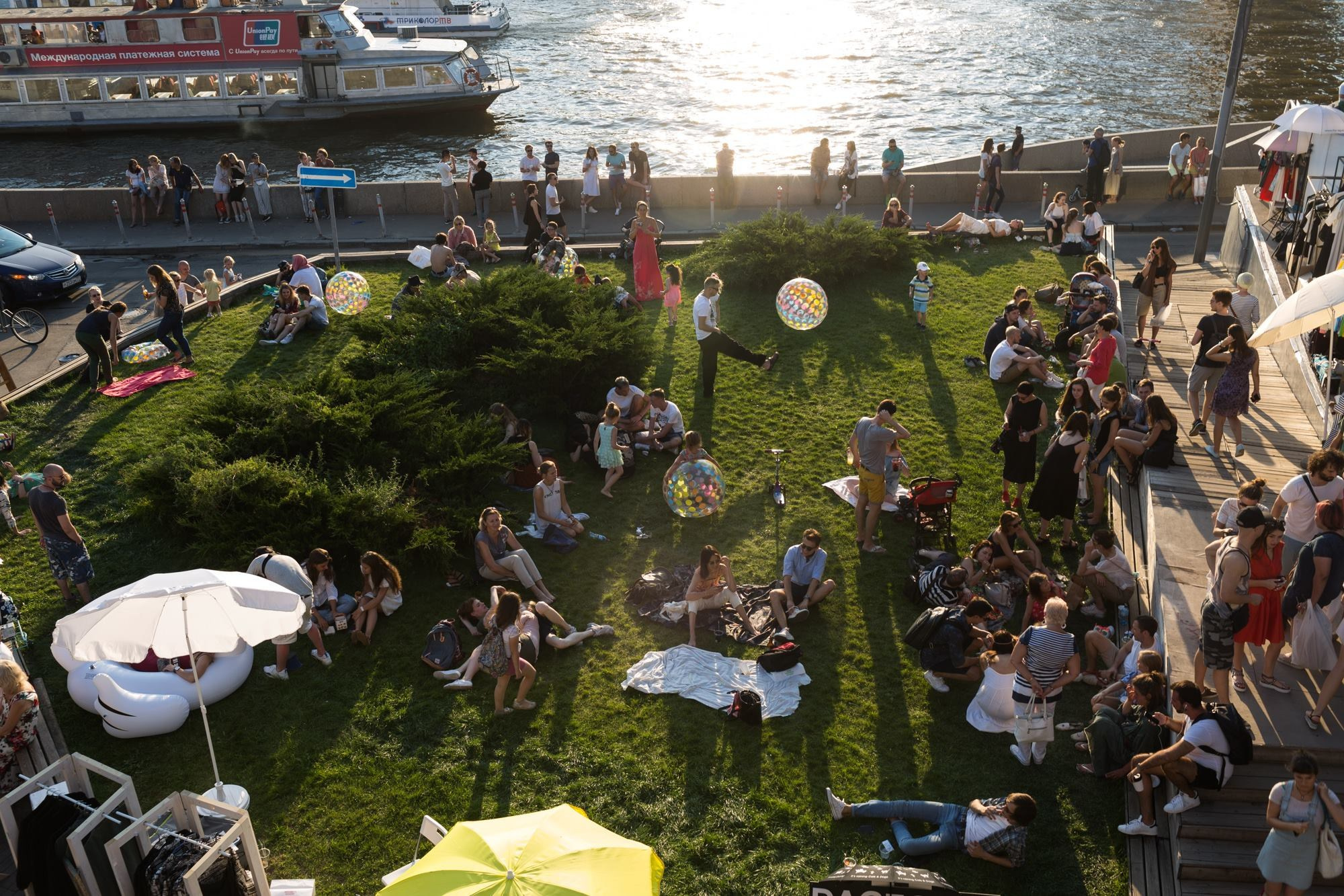 17 июля 2016 на Стрелке / фото Егор Слизяк. Фотоотчеты «Ламбада-маркета»