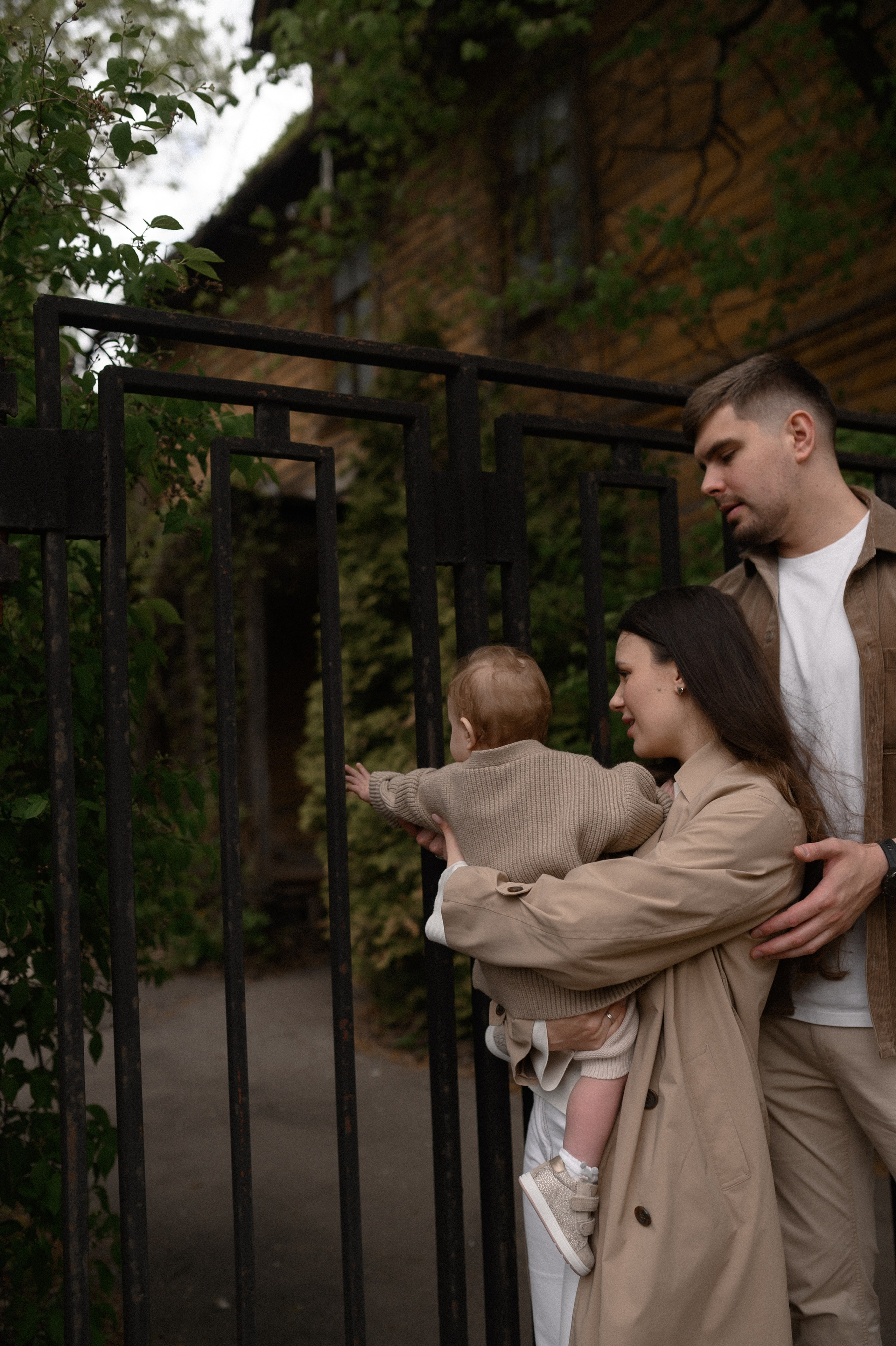 Даня, Лида и Эмма. Прогулка по усадьбе. Семейный и свадебный lifestyle-фотограф в Москве Мария Петрова