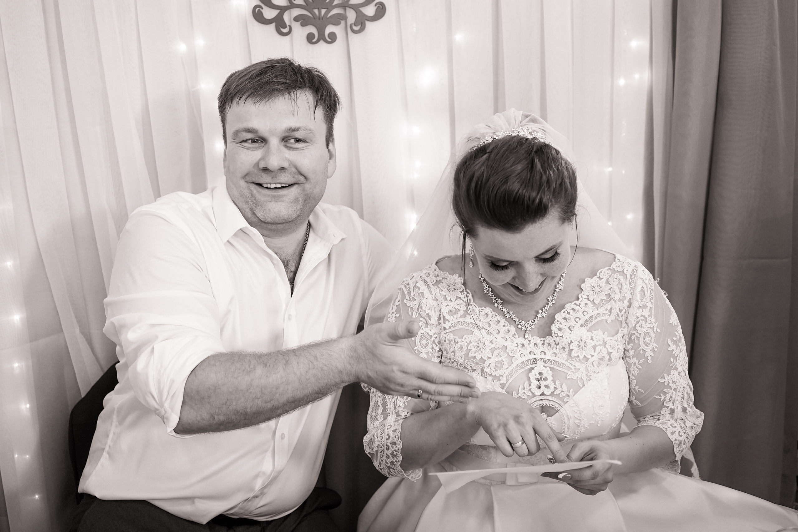 Илья и Ирина 20 августа, свадебная фотосъемка. Семейный и портретный фотограф в Екатеринбурге Анна Лобанова