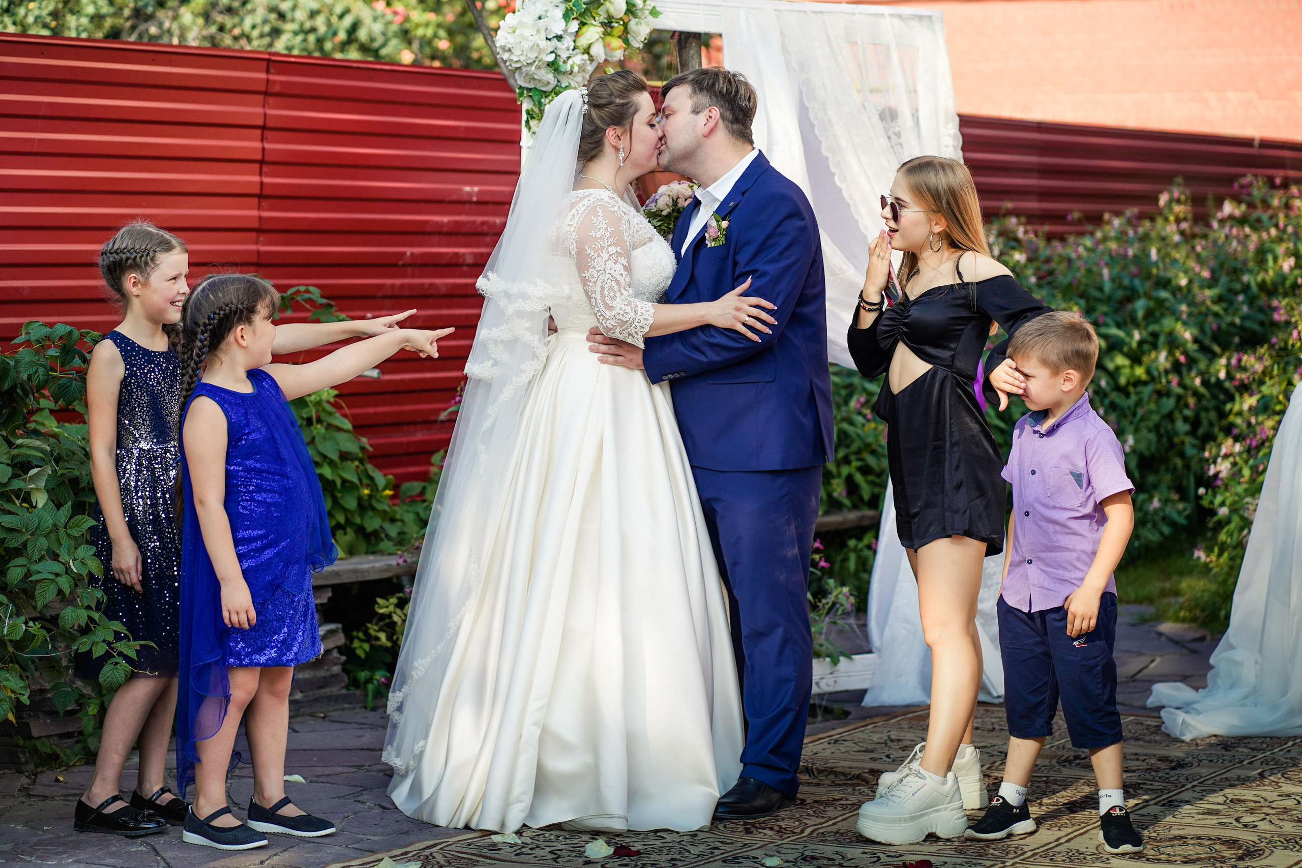 Илья и Ирина 20 августа, свадебная фотосъемка. Семейный и портретный фотограф в Екатеринбурге Анна Лобанова