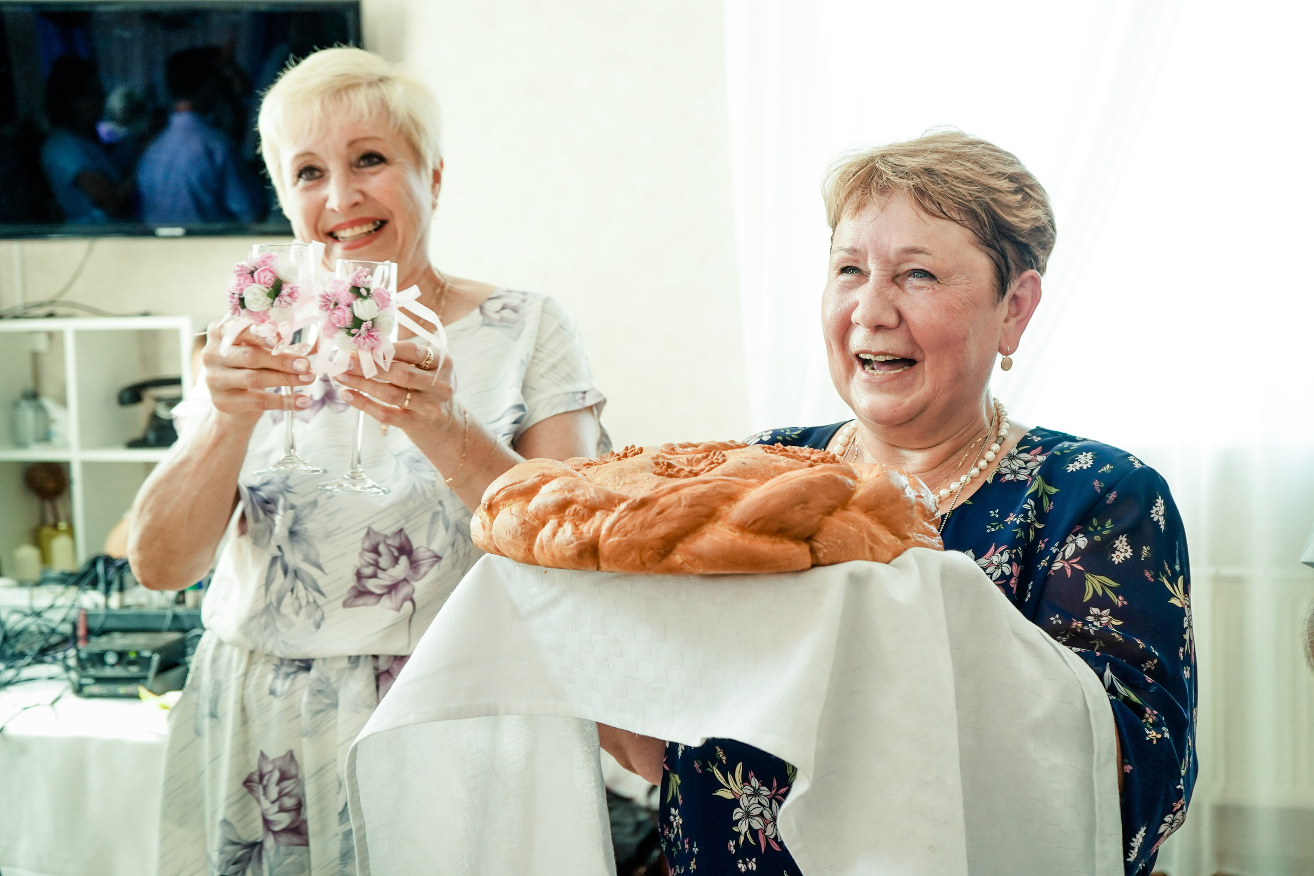 Илья и Ирина 20 августа, свадебная фотосъемка. Семейный и портретный фотограф в Екатеринбурге Анна Лобанова