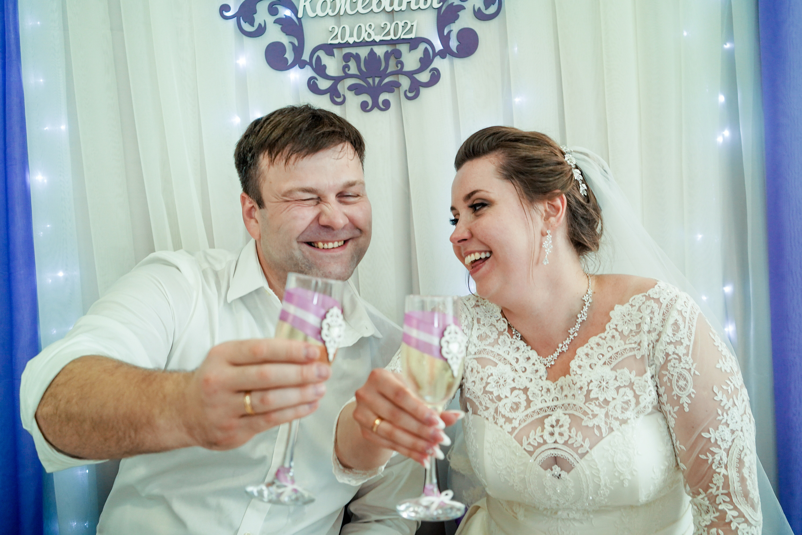 Илья и Ирина 20 августа, свадебная фотосъемка. Семейный и портретный фотограф в Екатеринбурге Анна Лобанова