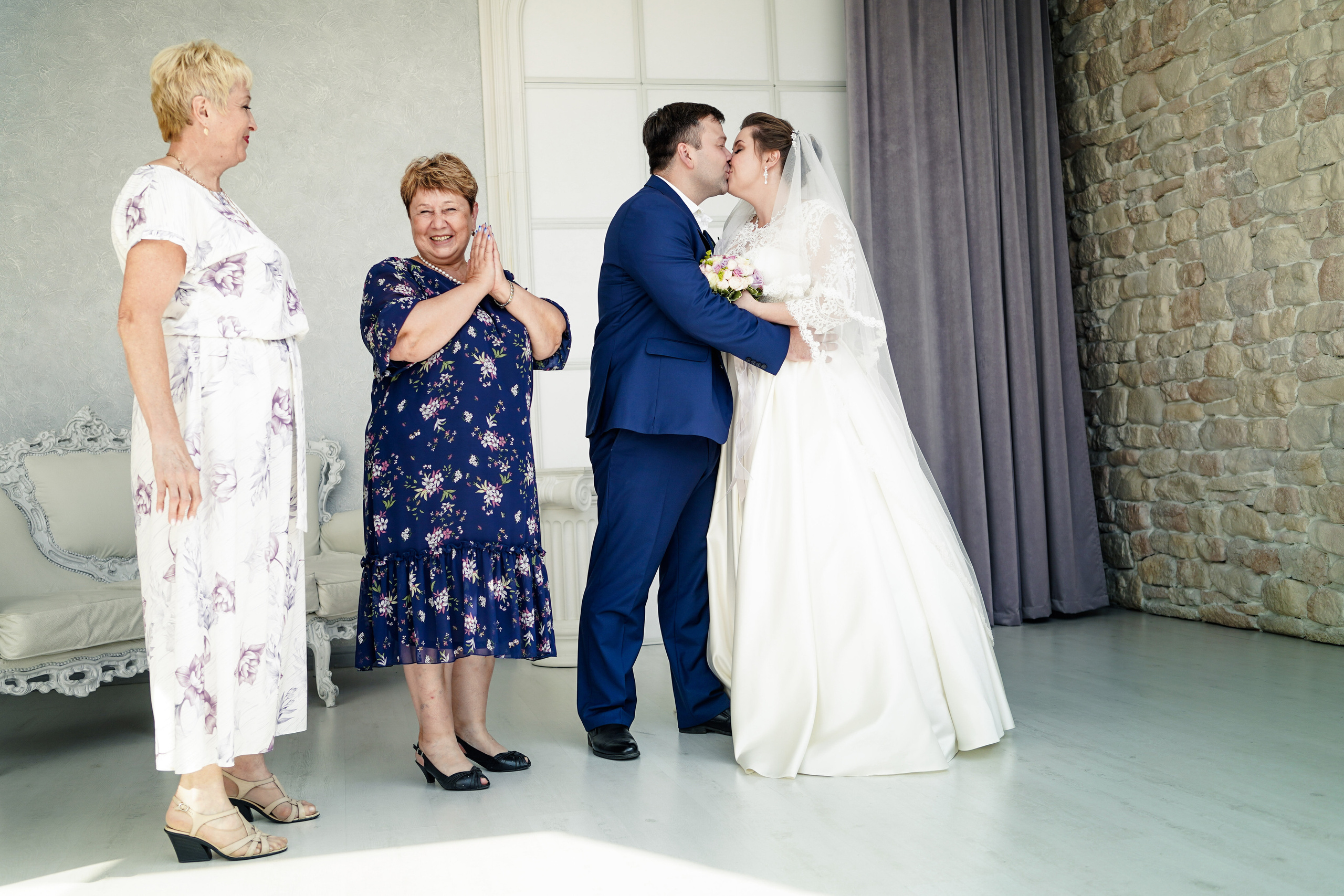 Илья и Ирина 20 августа, свадебная фотосъемка. Семейный и портретный фотограф в Екатеринбурге Анна Лобанова