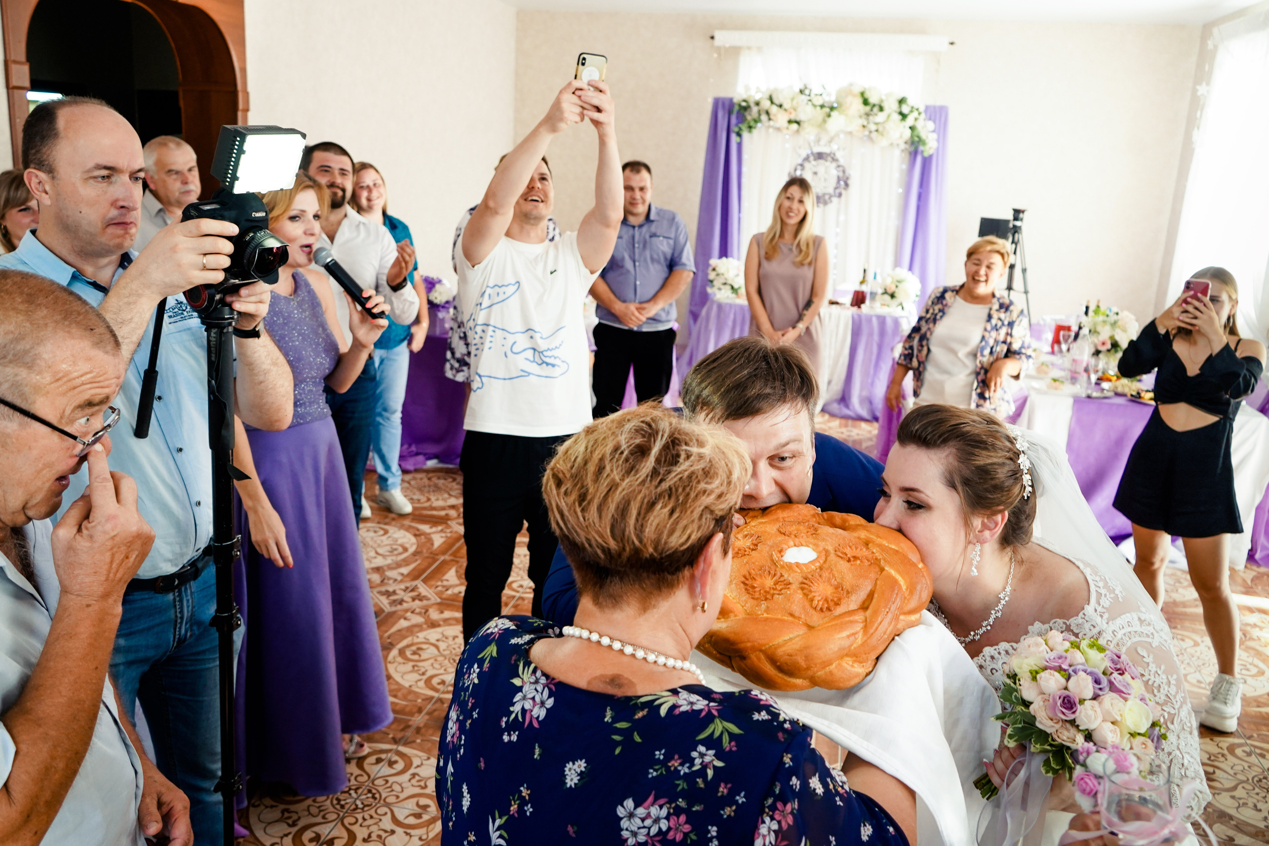 Илья и Ирина 20 августа, свадебная фотосъемка. Семейный и портретный фотограф в Екатеринбурге Анна Лобанова