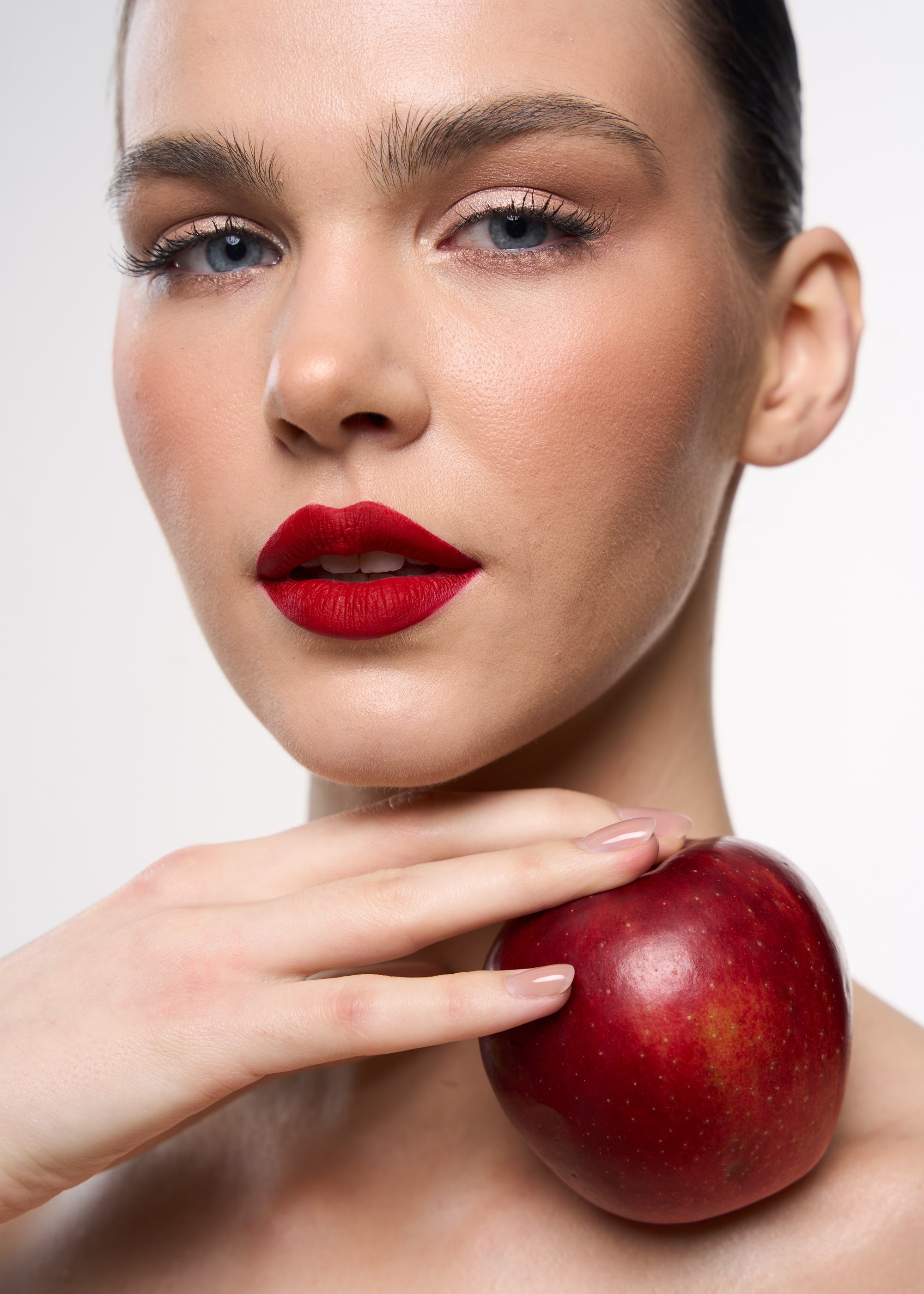Before/After. Professional photo retouching