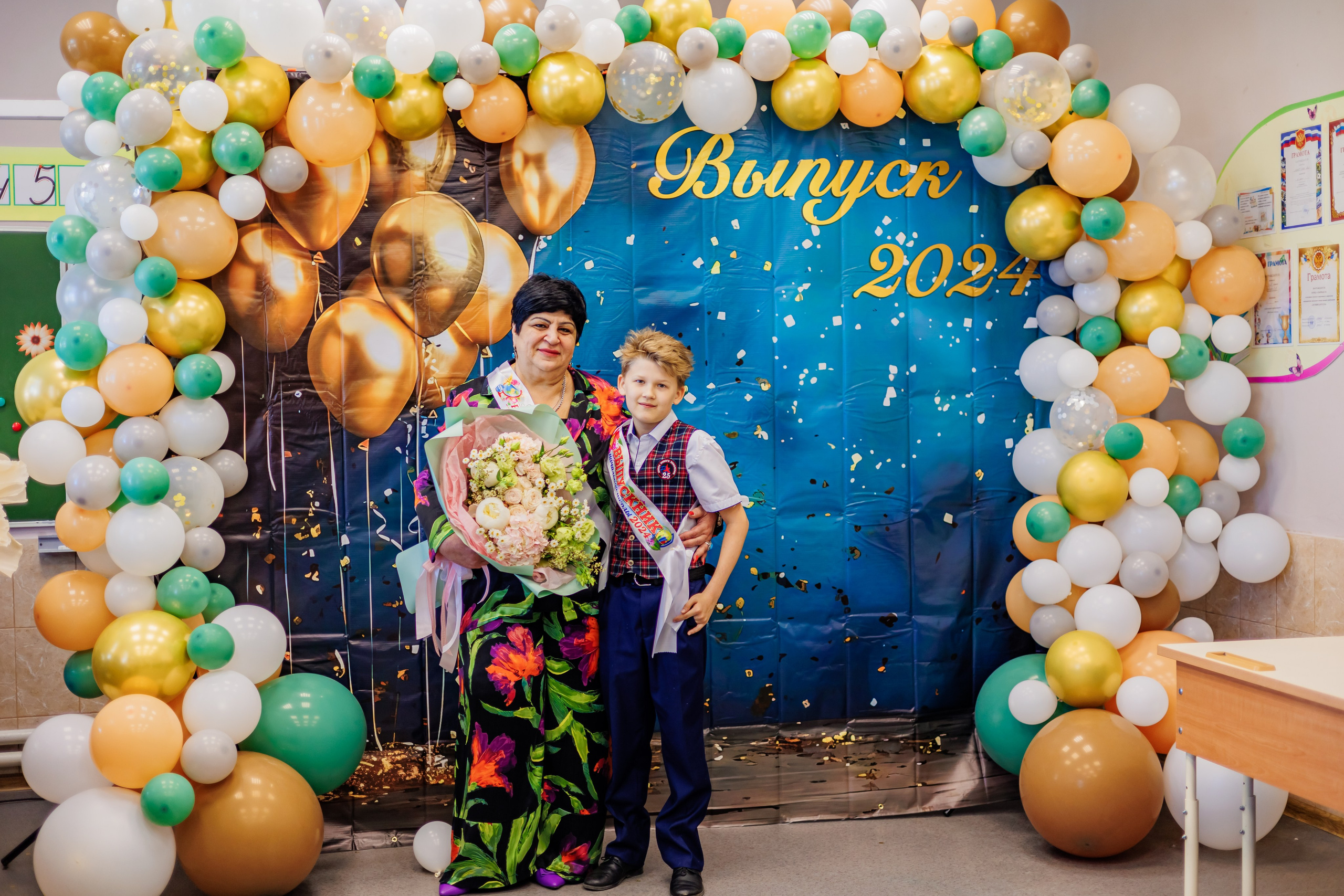Выпуск 4а 25школа'24 год. Свадебный и семейный фотограф в Армавире