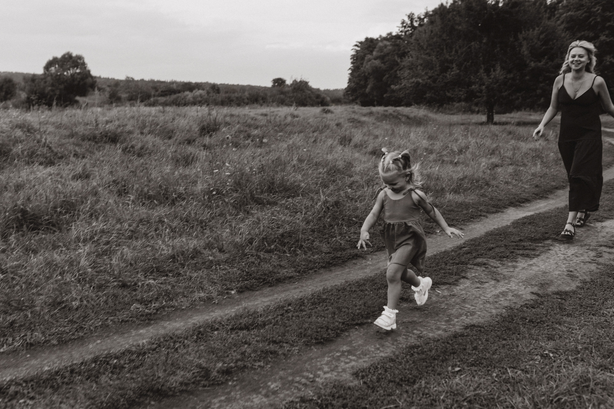 Летняя история Насти и Полины. Семейный и детский фотограф Башкатова Дарья Старый Оскол