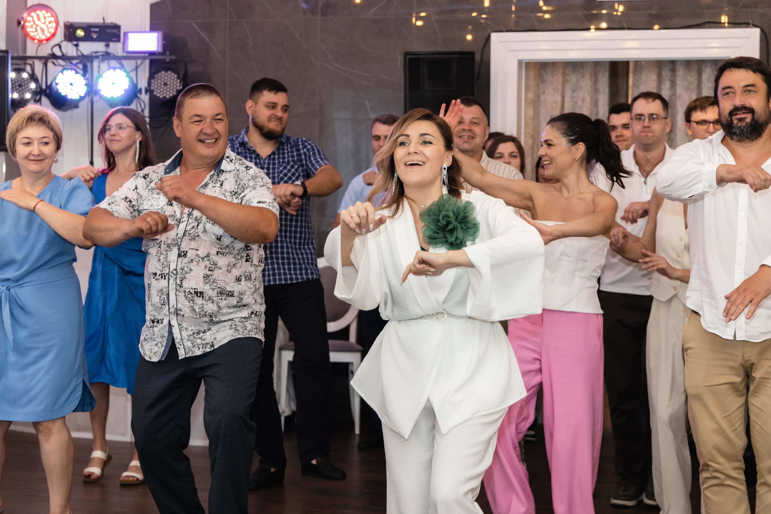 Алёна и Денис (полный день). Фотограф в Барнауле Юлия Садвокасова