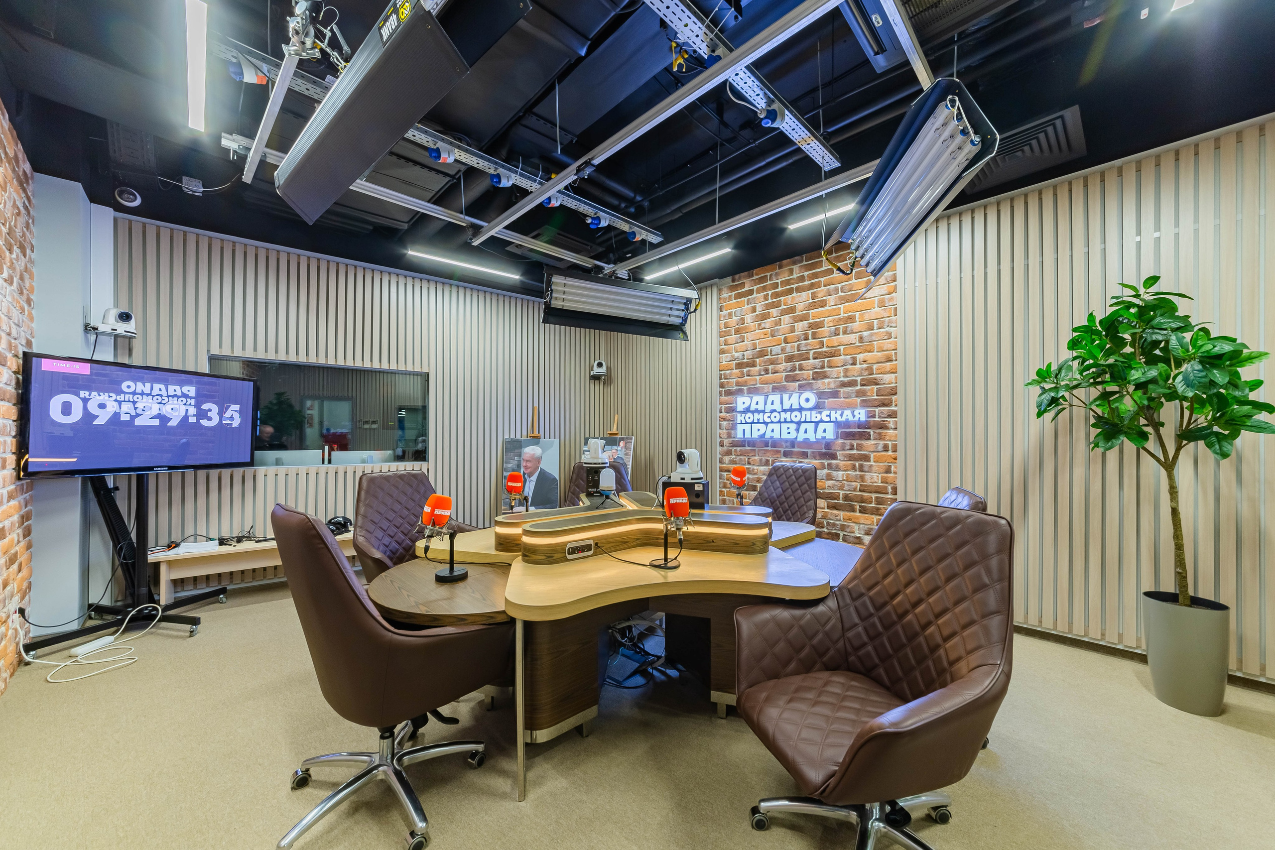 Сокол. Фотограф Лагутин Анатолий