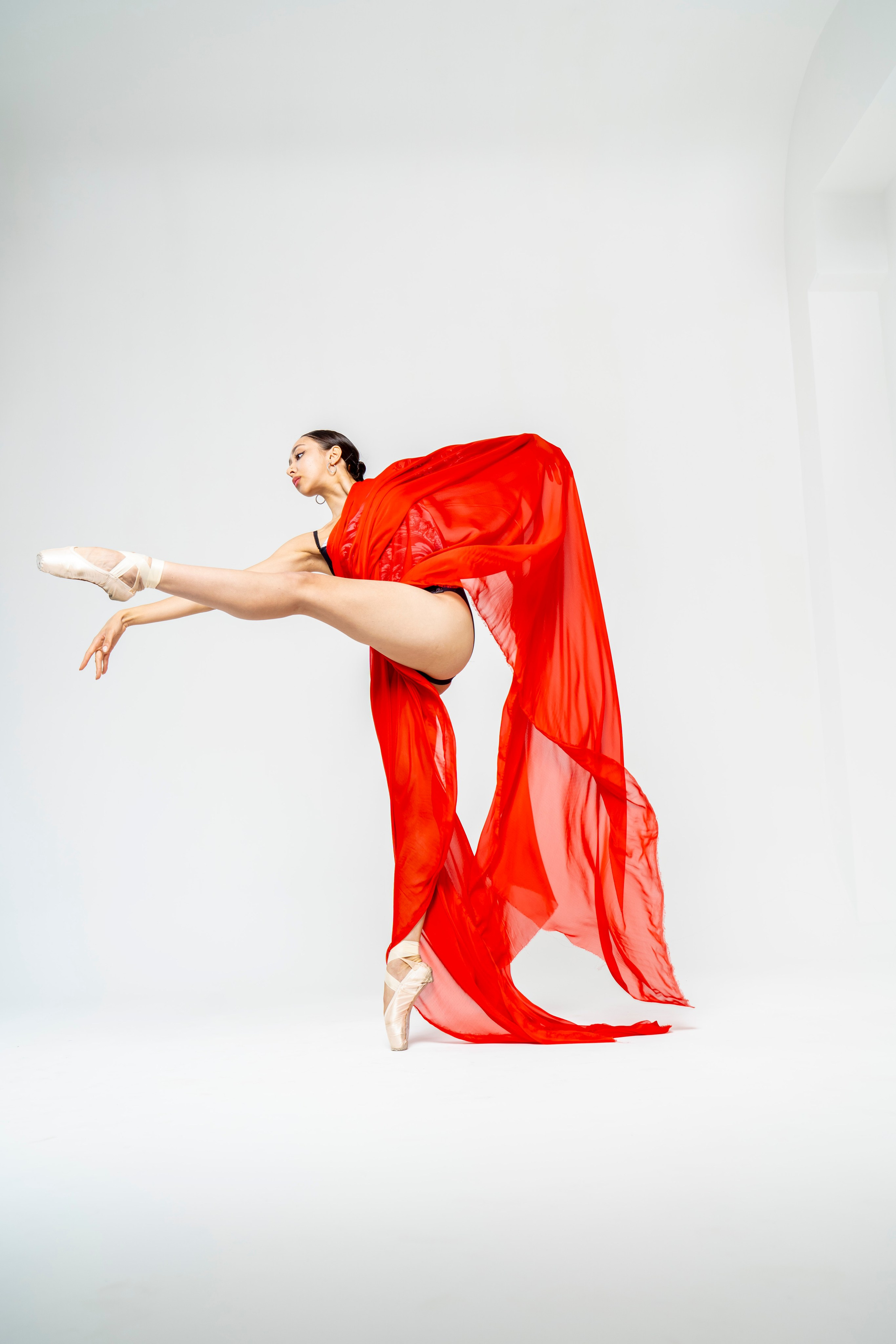 Артистка балета Амира Анвар. Профессиональный портретный фотограф в Москве Владимир Глаголев