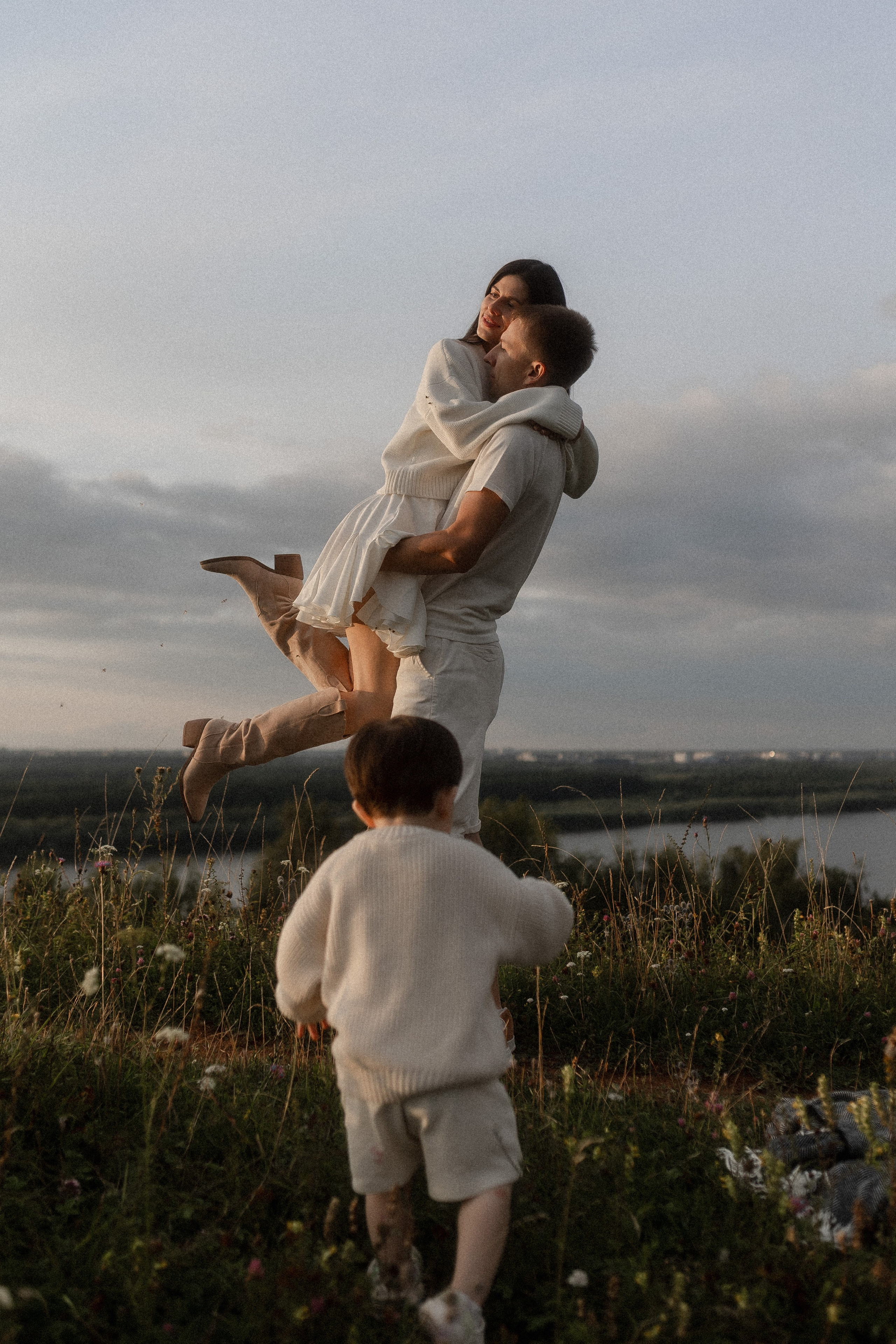 Семейная съемка с хвостатым другом. Семейный фотограф в Нижнем Новгороде Доронина Юлия