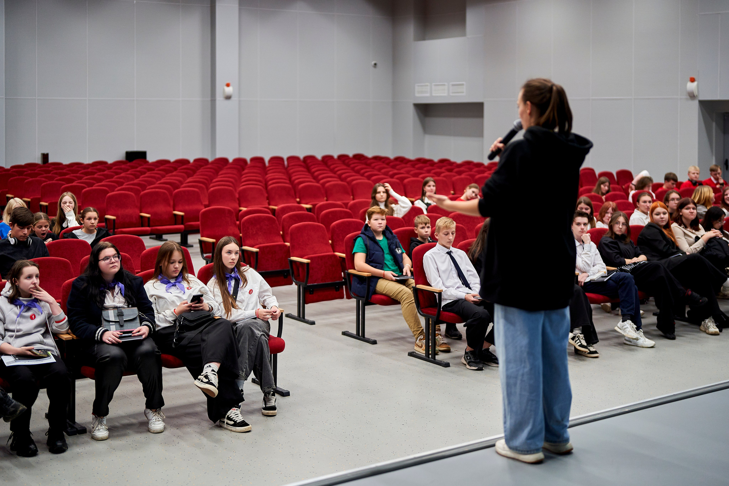 Городская экспедиция «Взрослый взгляд на Нижний» (Эн+ & Точка Урбан). Репортажный фотограф Вилянов Евгений. Нижний Новгород