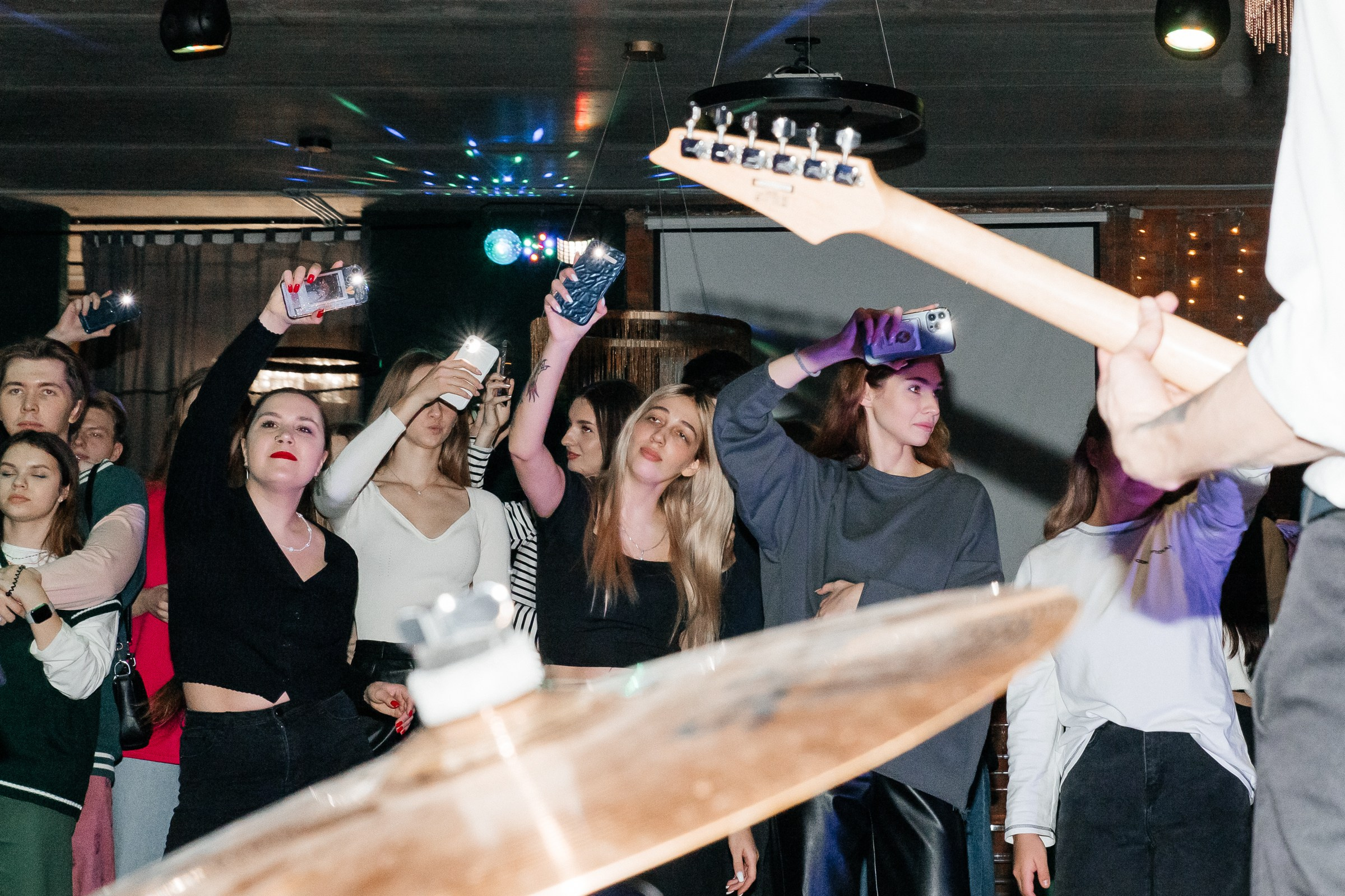 Первый сольник группы СНИМКИ. Свадебный и репортажный фотограф в Новосибирске Федор Гладков