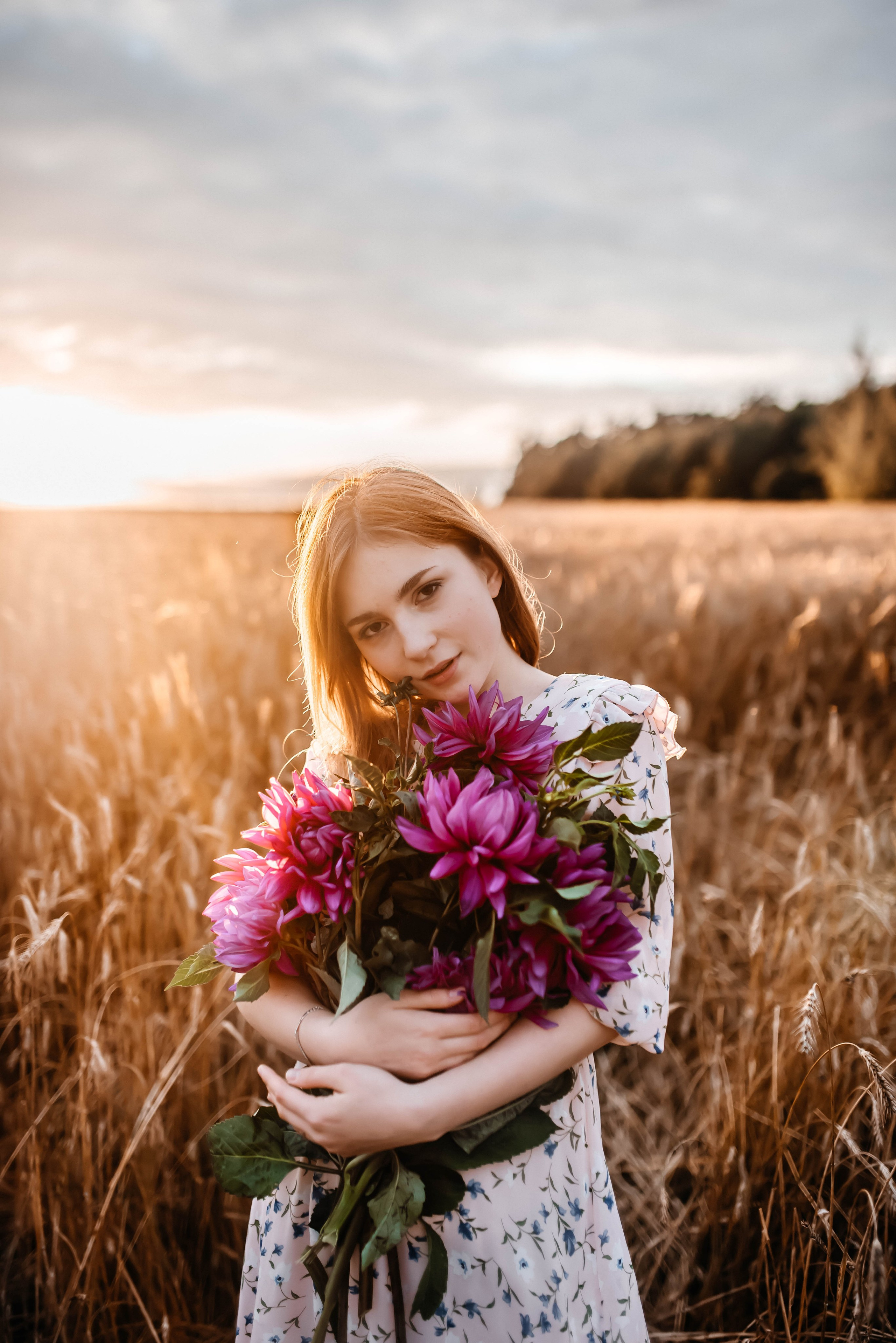 Маша, лето, закат. Главная