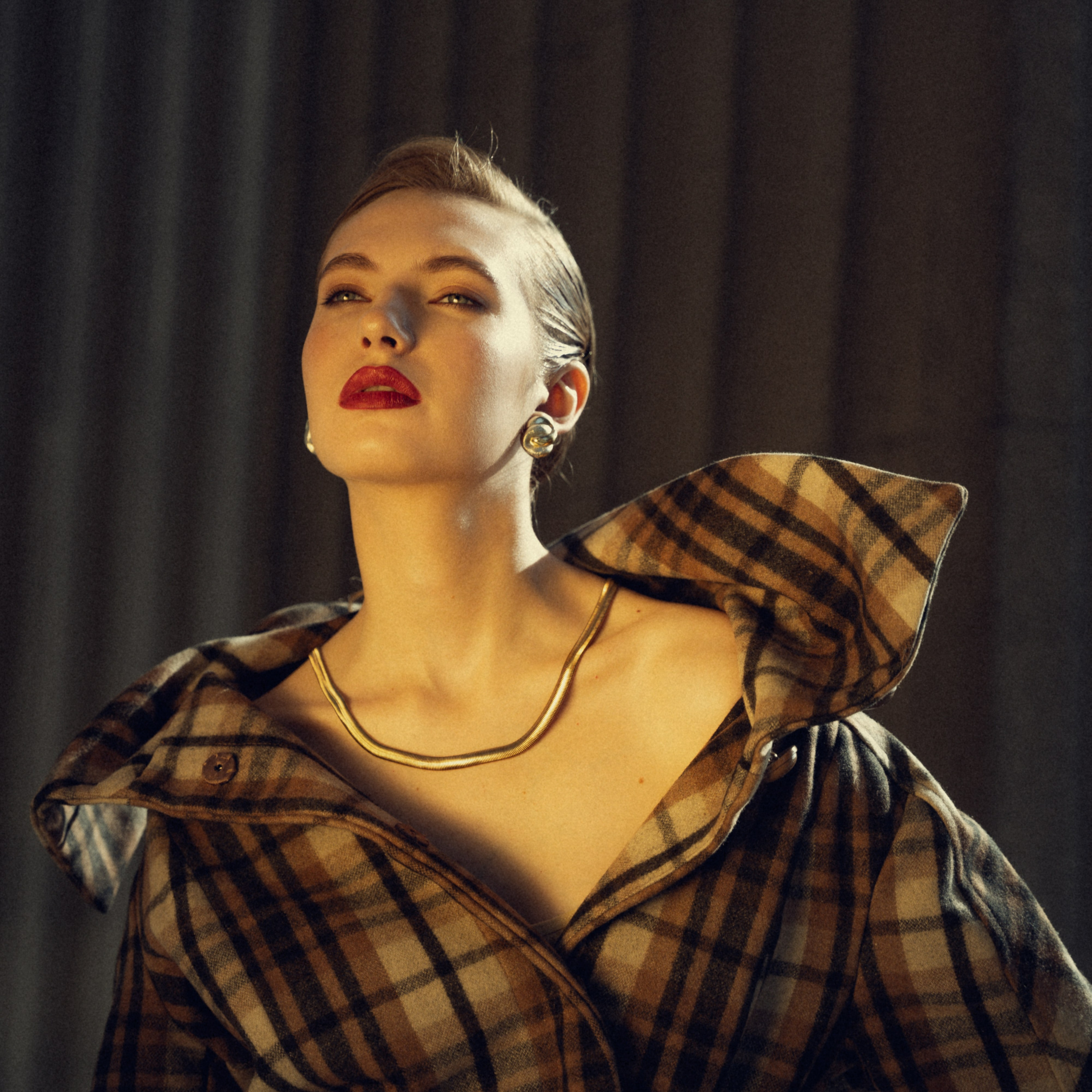 MARIA. TUTSARKIS — Art Director | Stylist | Photographer