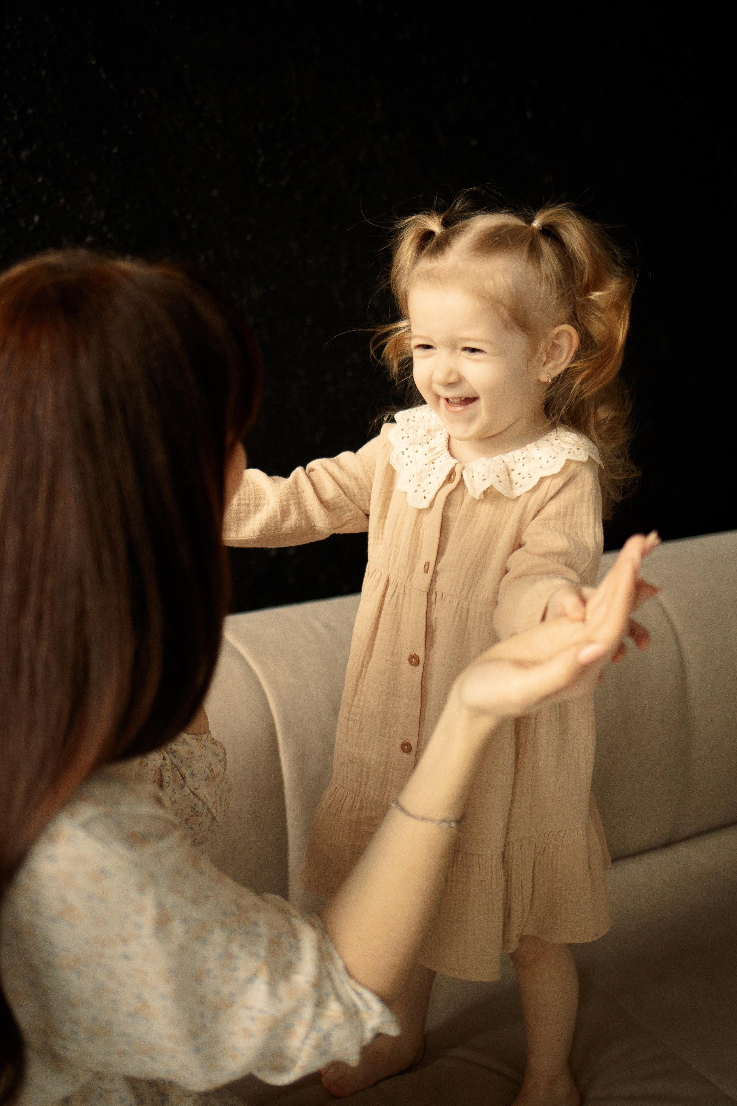 Настя и Анюта. Семейный фотограф Фотосессия беременности  Екатеринбург Елена Луткова