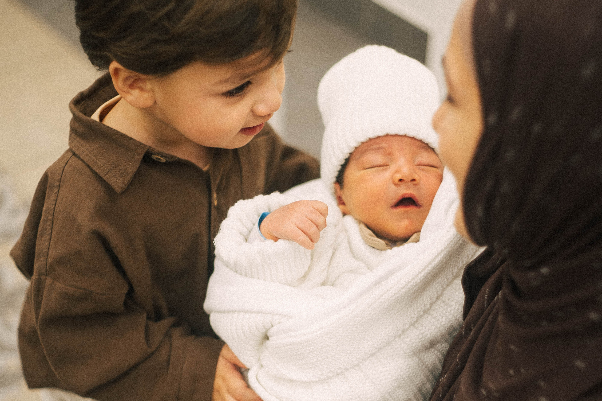 Выписка Сева, Сехран, Мурад, Имран. Семейный фотограф Юлия Котова