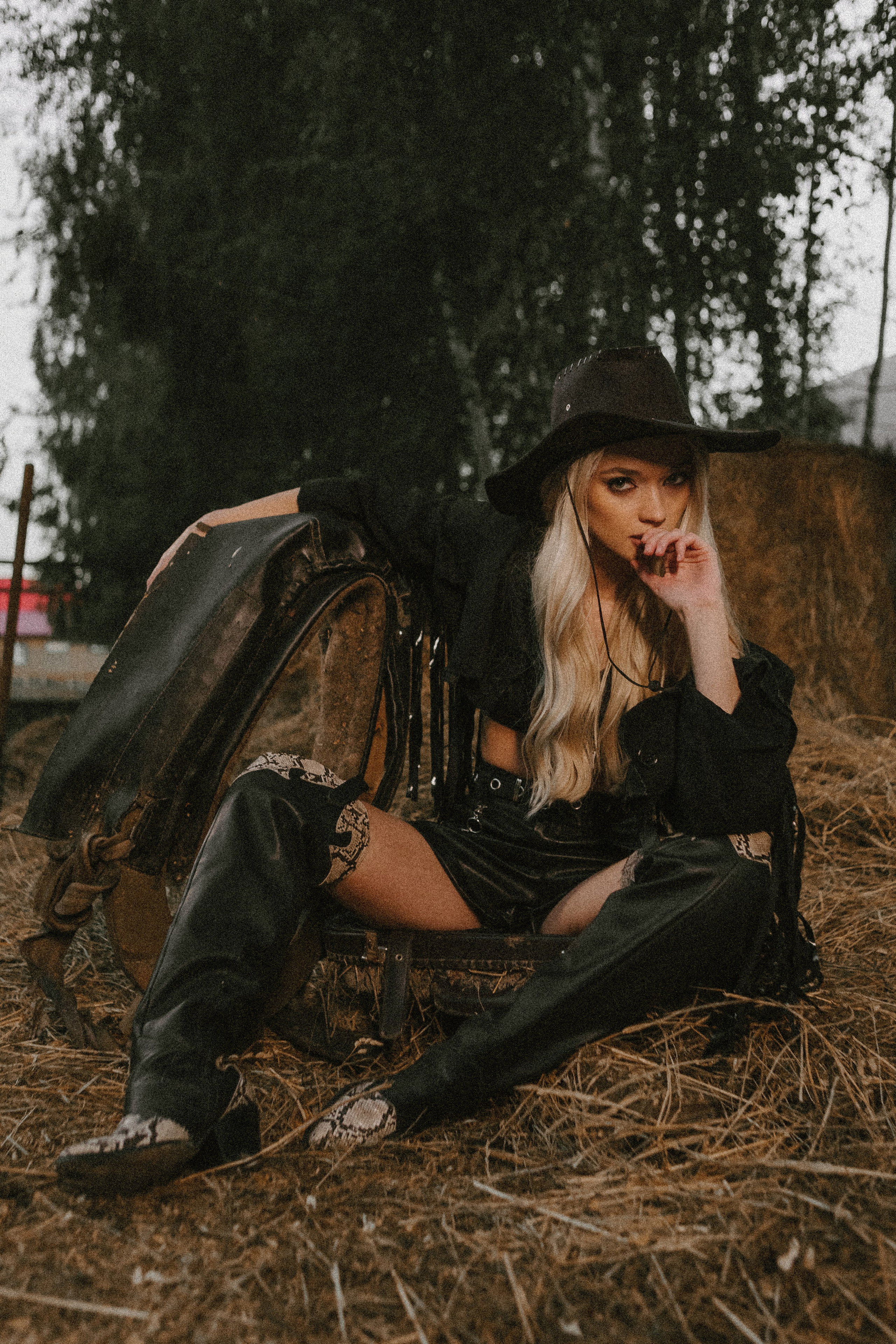 Надя «Вестерн». Павел Померанцев