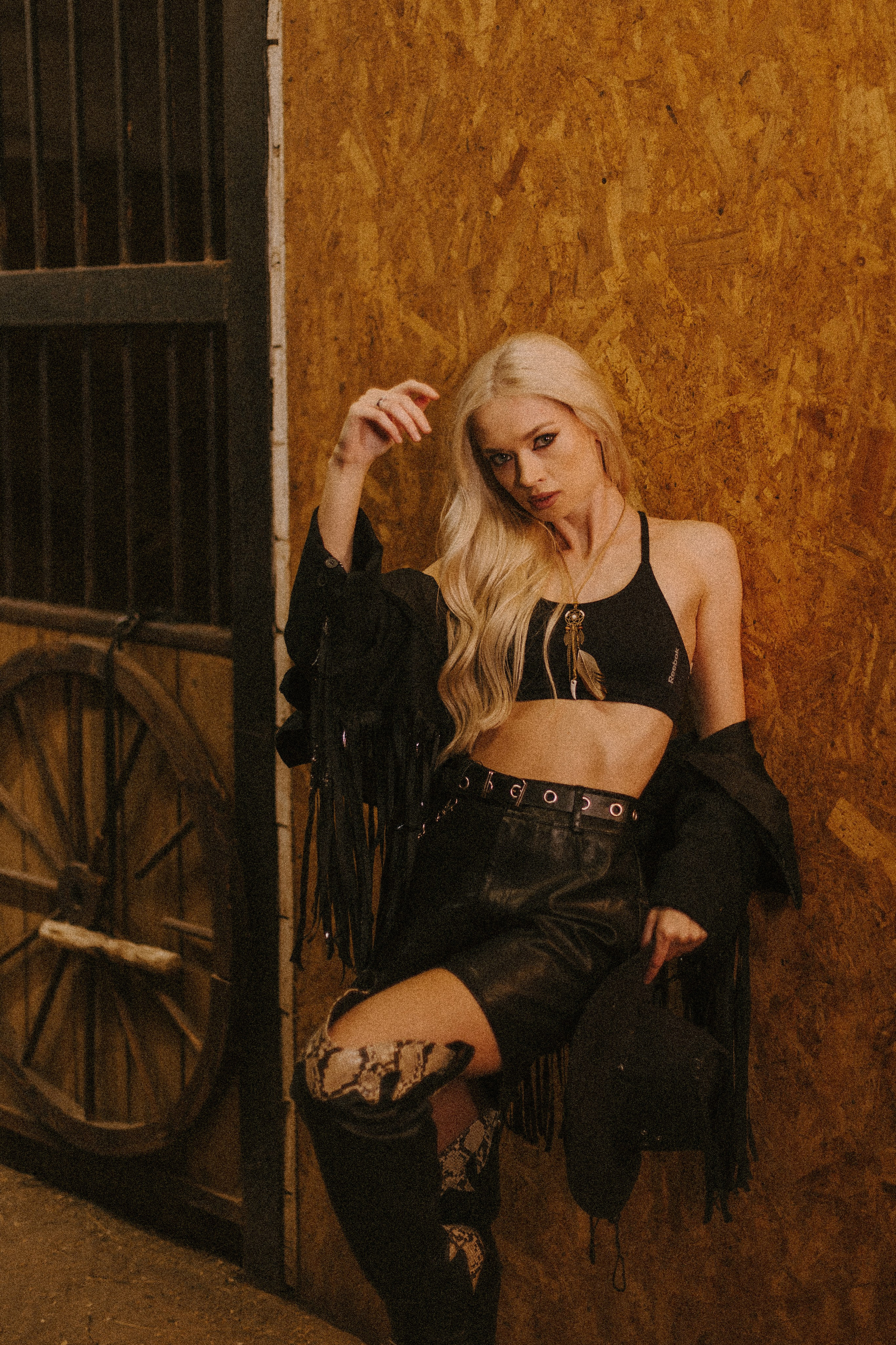 Надя «Вестерн». Павел Померанцев