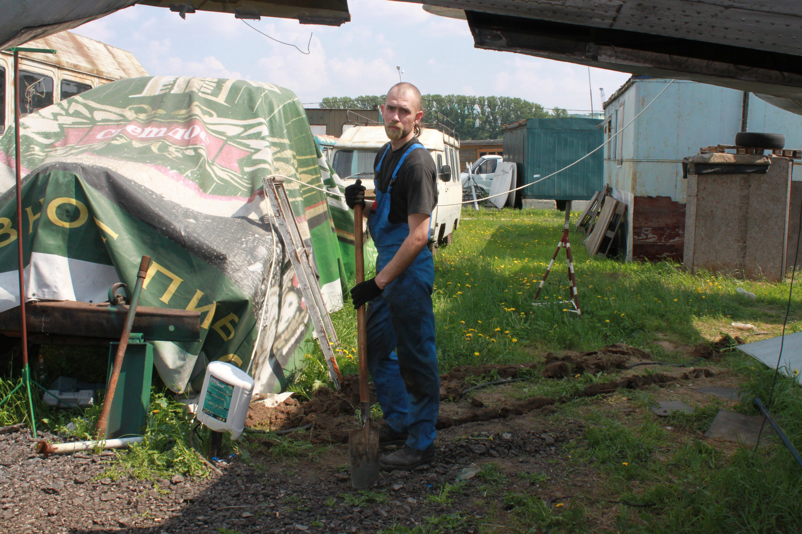 Ил-14Т «Голубая Мечта» работы в Тушино (2011 г.). Фотоальбом показывающий увлекательный мир авиации и мир медведей Андрея Иванова