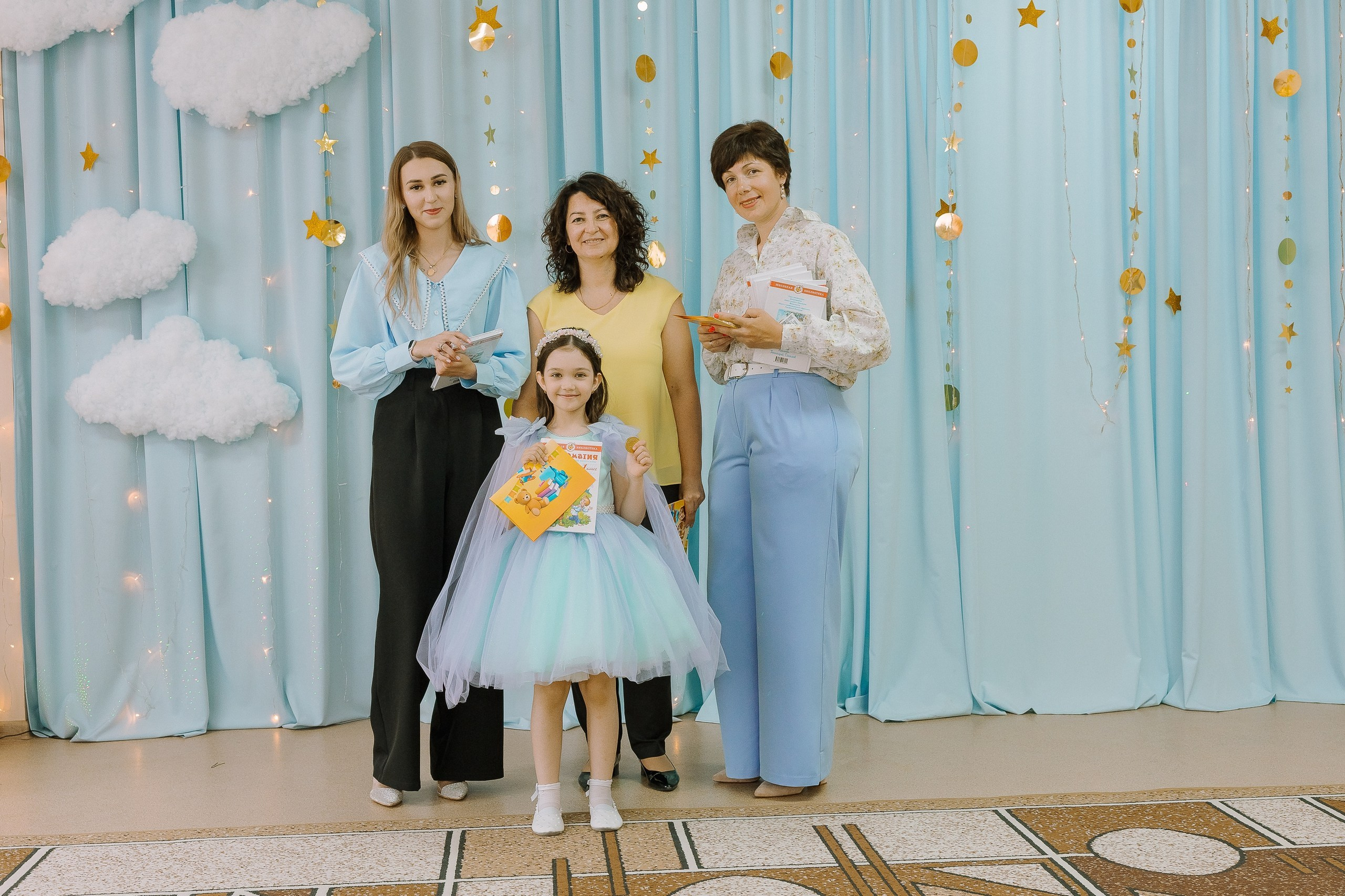 Выпускной в ДС -29. Выпускные альбомы Натальи Бутко: Новороссийск, Анапа, Геленджик