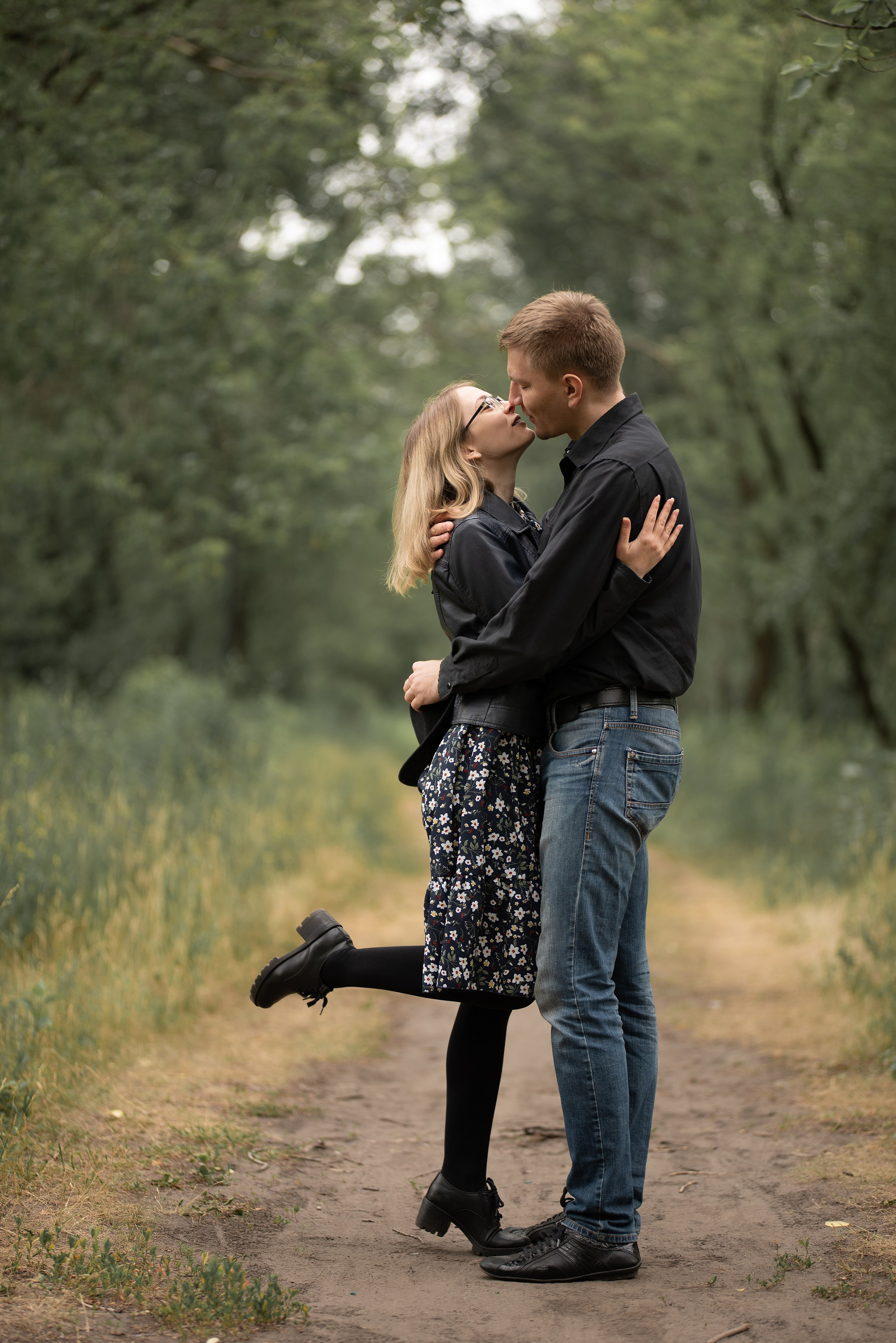 Поцелуй, запечателнный на камеру.