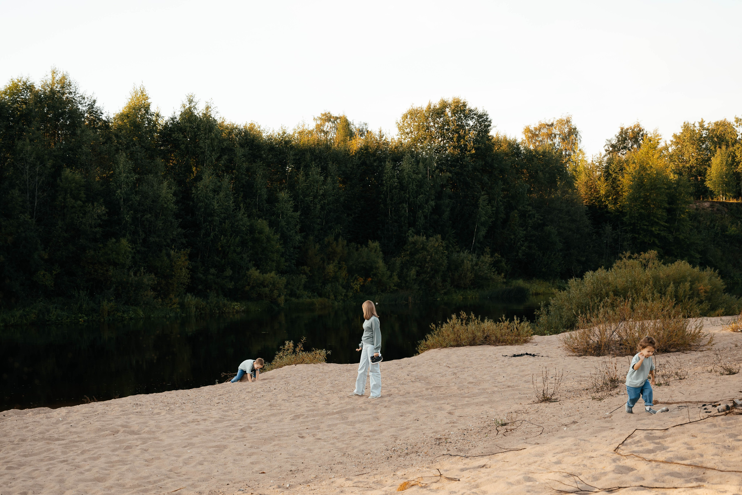 Съёмка на пляже в Верховажье. Свадебный и семейный фотограф г. Ярославль Савинская Анастасия