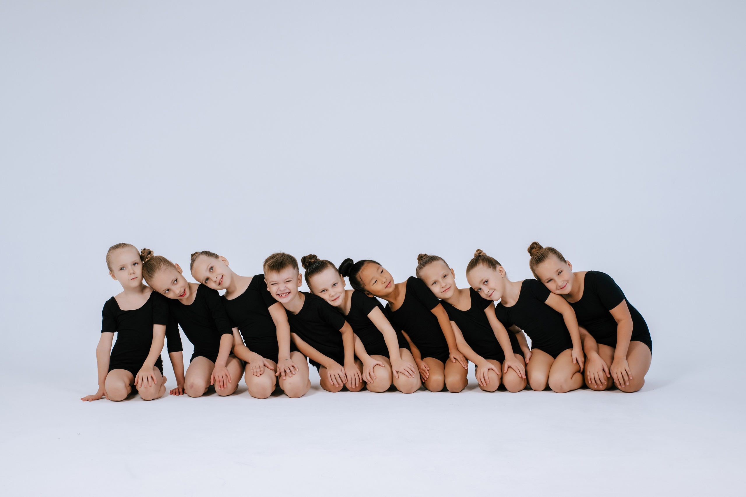 Коллектив «Жар-птица». Фотограф Ярмишко Дарья. Выпускные фотокниги