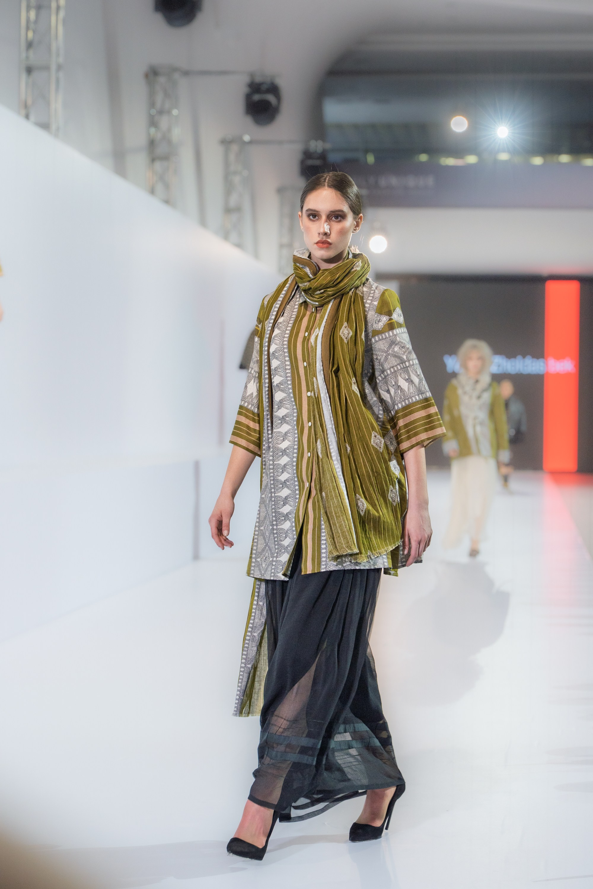 Yerlan Zholdasbek. Сайт Алматинского НЮ АРТ, будуар и фэшн фотографа Дениса Карпенко