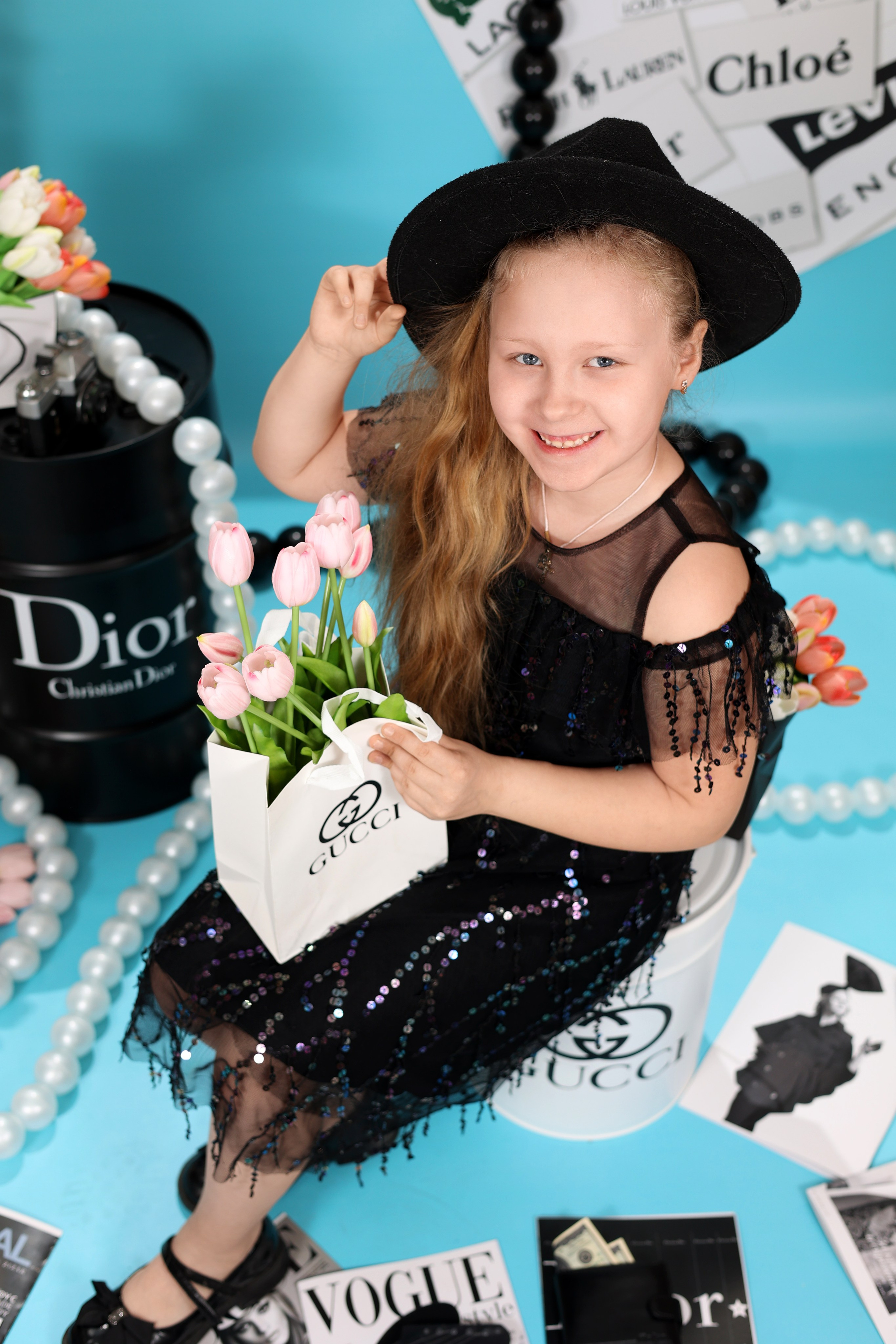 На стиле ФЭШН. Выпускные альбомы в Иваново в детский сад и школу. Александр и Светлана Янкины