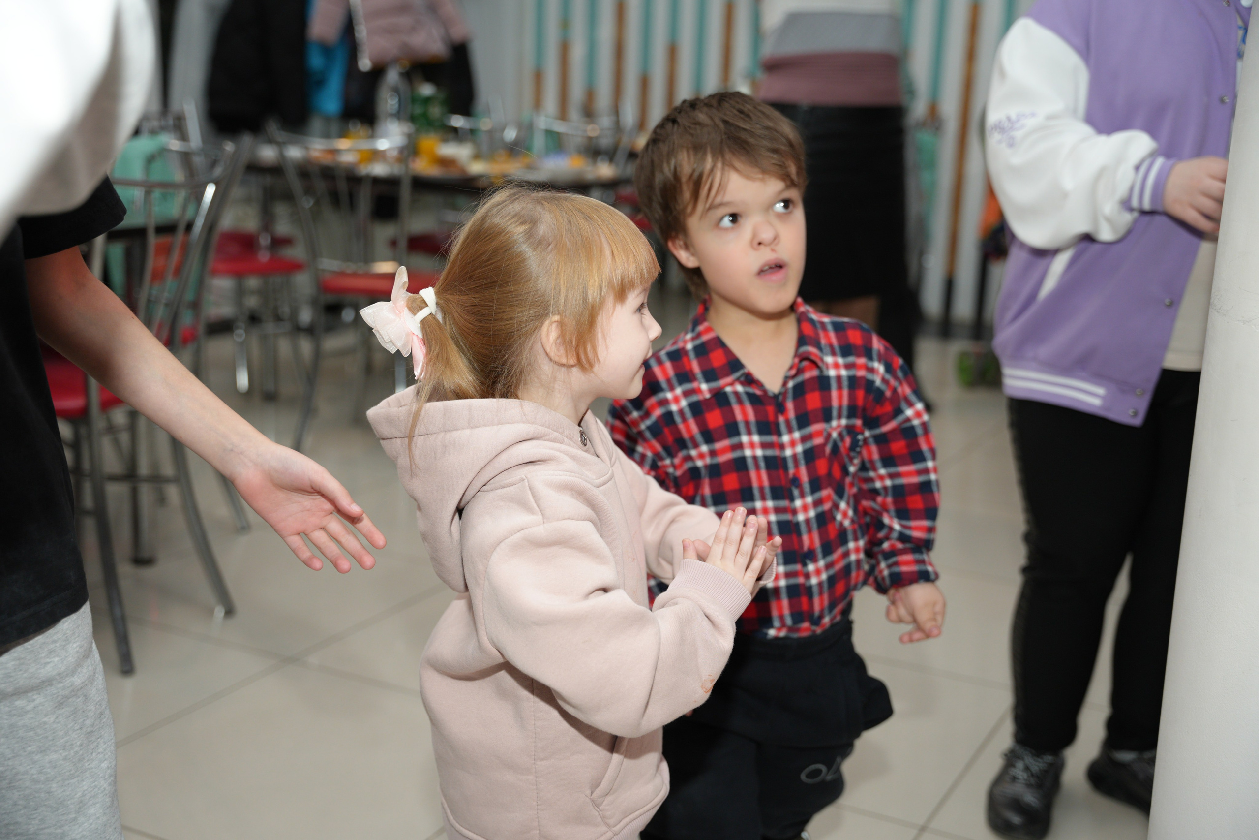 Социально —благотворительная акция «Ты в этом мире не один», посвященная Международному дню инвалидов. ВЫПУСКНЫЕ АЛЬБОМЫ, Школьный фотограф, семейный и свадебный в Саратове и области Ольга Плаксина