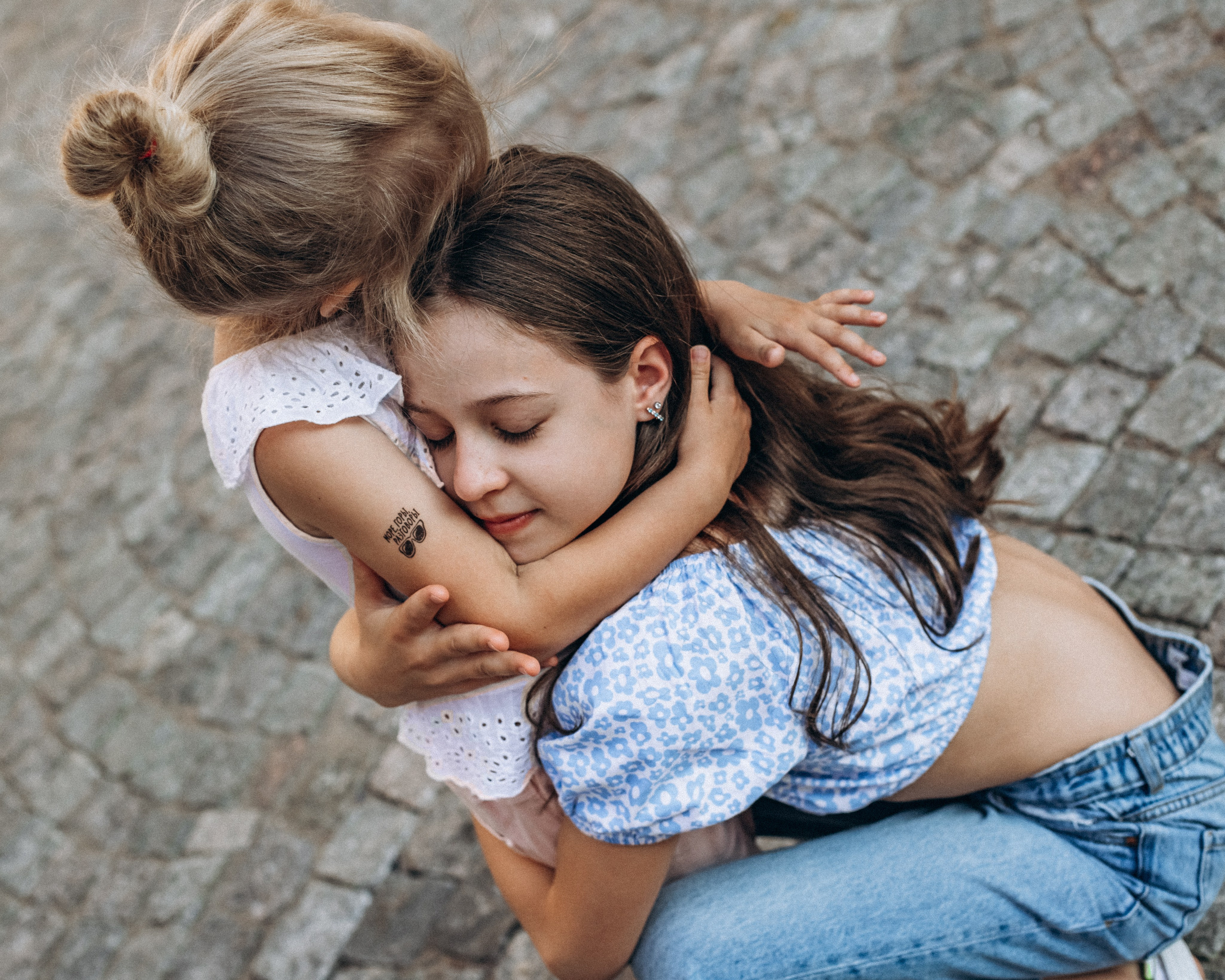 Дарья с семьей в июне. Фотопрогулка в Петербурге. Индивидуальный и семейный фотограф в Санкт-Петербурге