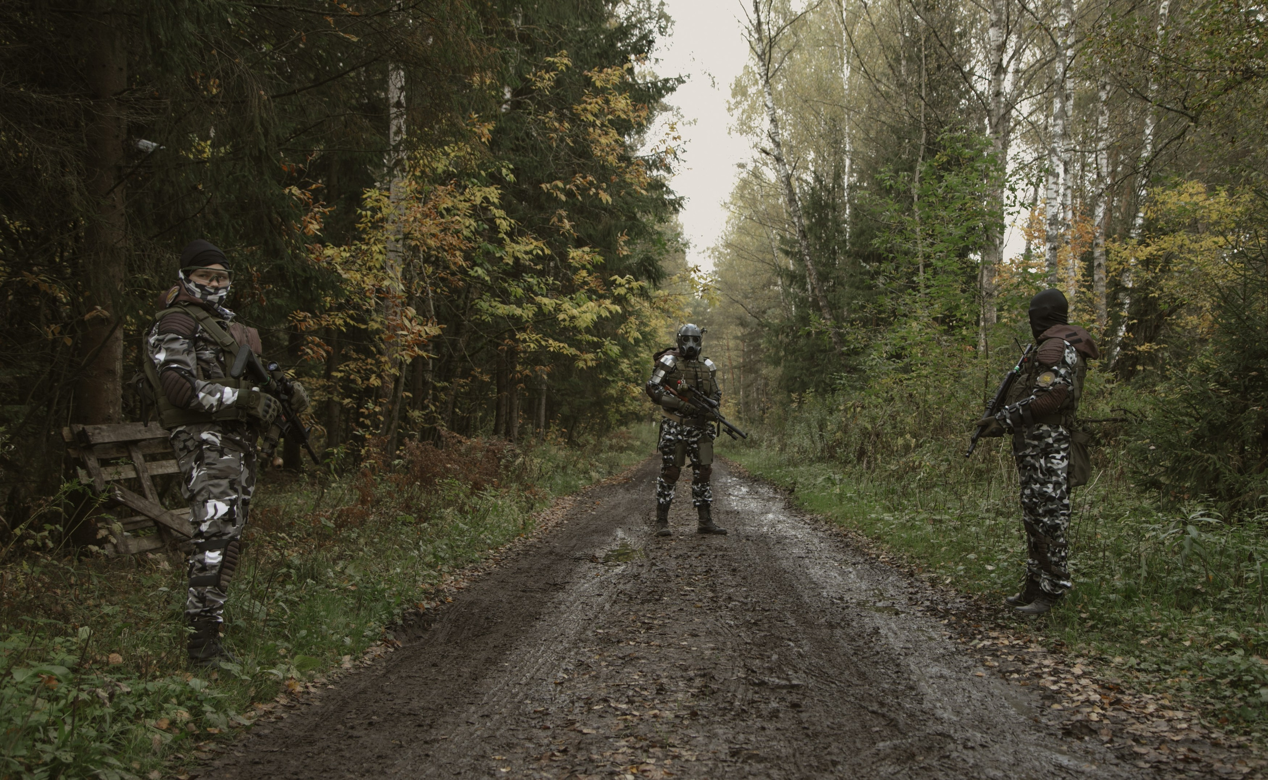 Полоса отчуждения 26-27.09.26. Репортажный фотограф в Москве Агафонова Мария