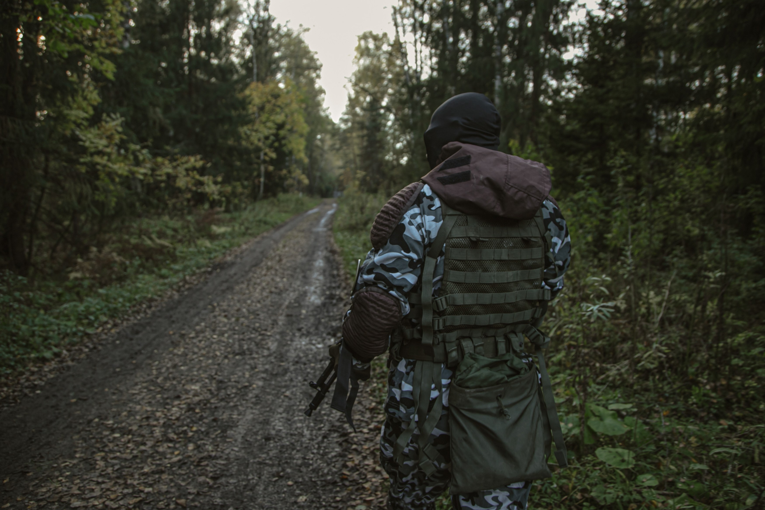 Полоса отчуждения 26-27.09.26. Репортажный фотограф в Москве Агафонова Мария