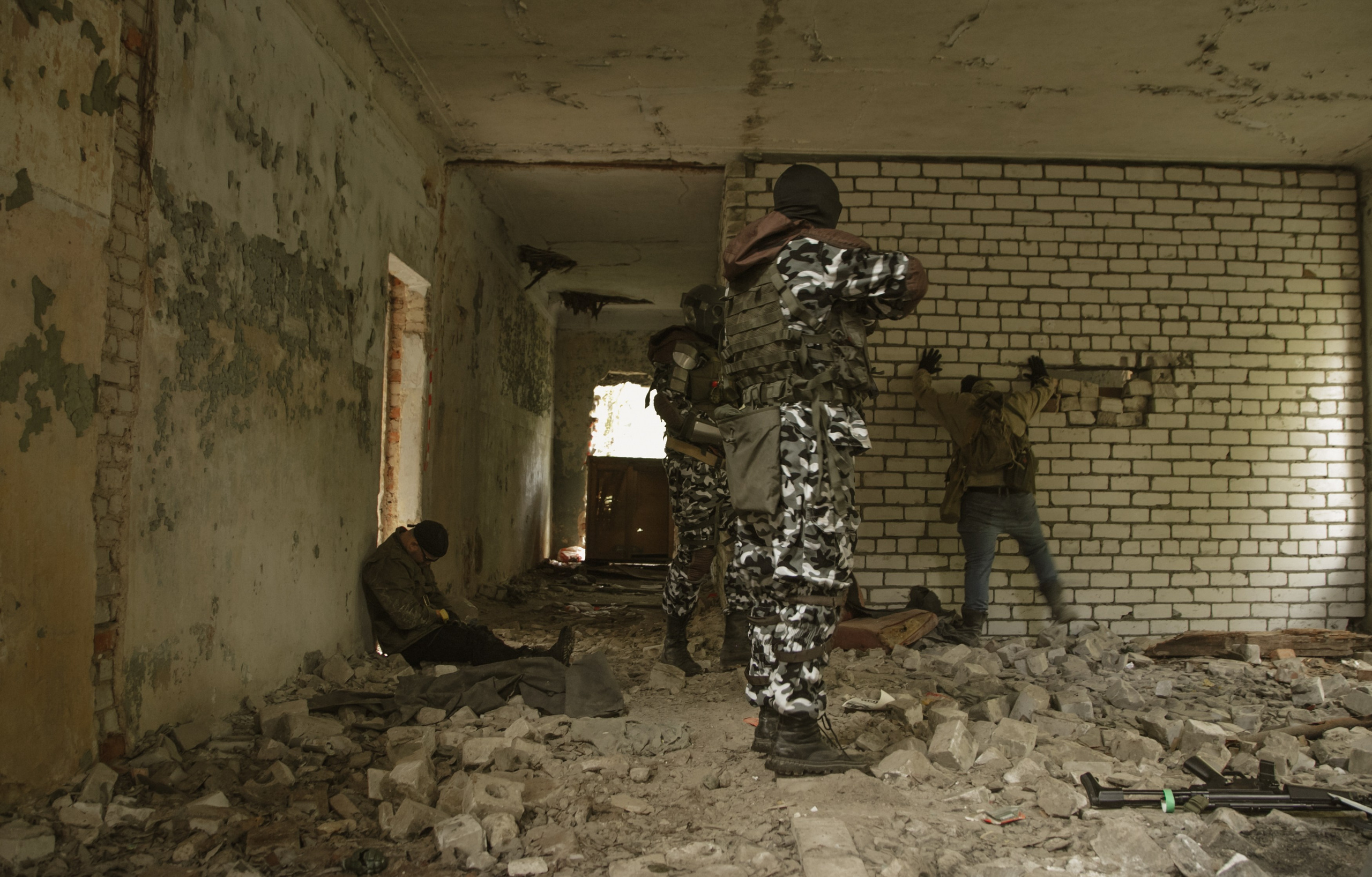Полоса отчуждения 26-27.09.26. Репортажный фотограф в Москве Агафонова Мария
