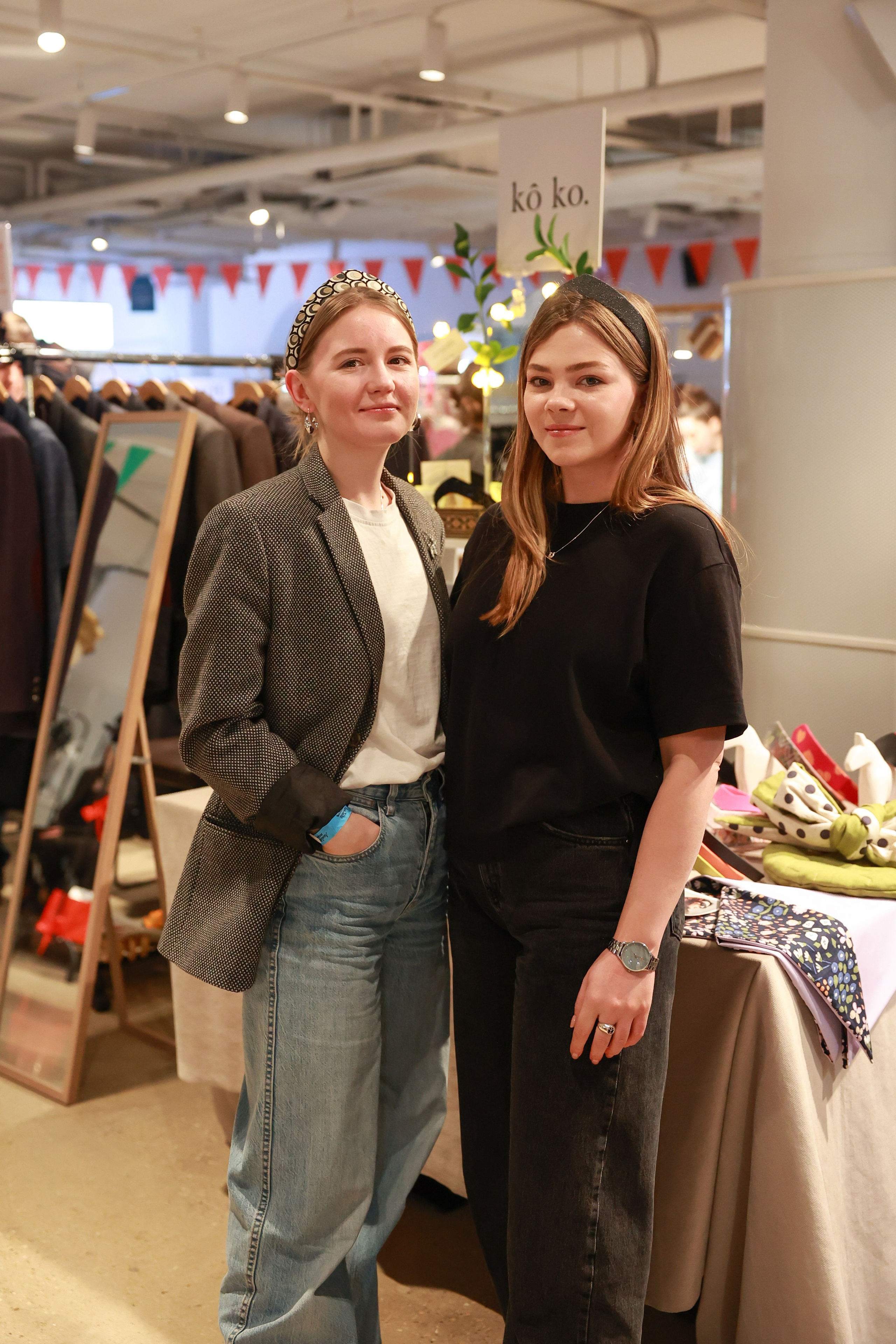 2–3 марта 2024 в пространстве «Три вокзала. Депо» / День 2 / фото Саша Жукова. Фотоотчеты «Ламбада-маркета»