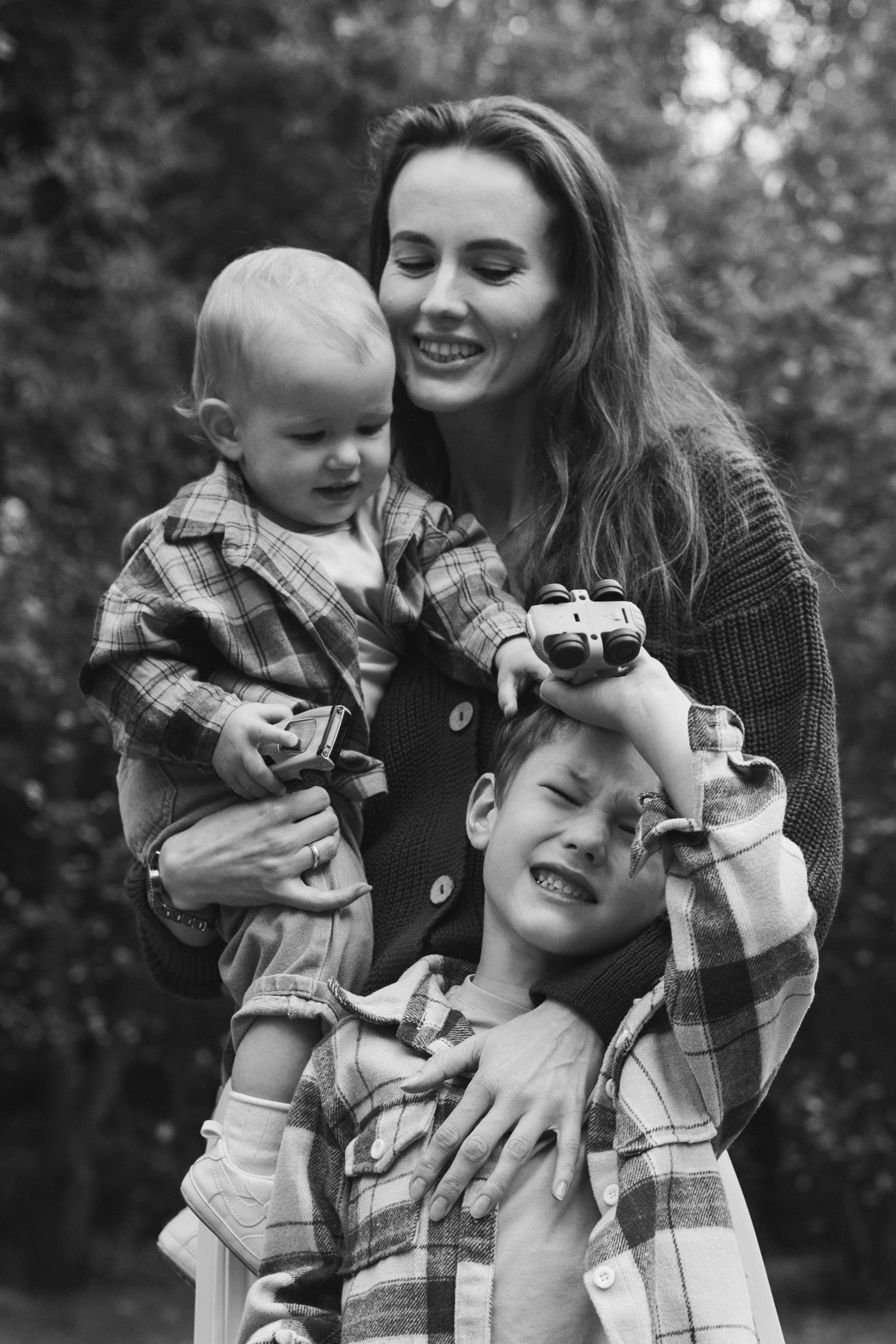 Семья в парке. Фотография о важном