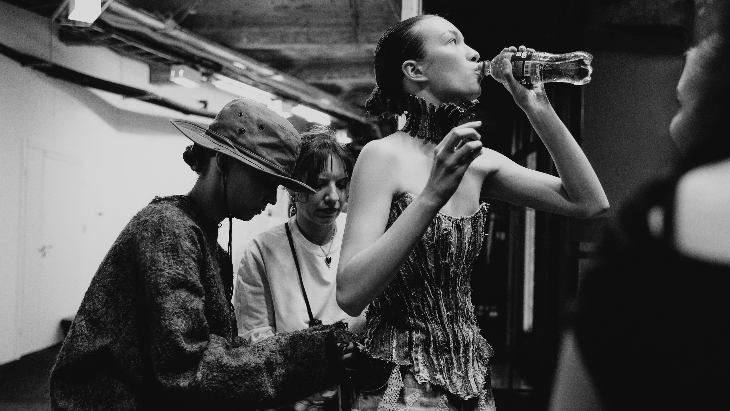 Бекстейдж показа «Новые Имена» собака.ru|ДЛТ. Портретный и репортажный фотограф в Санкт-Петербурге