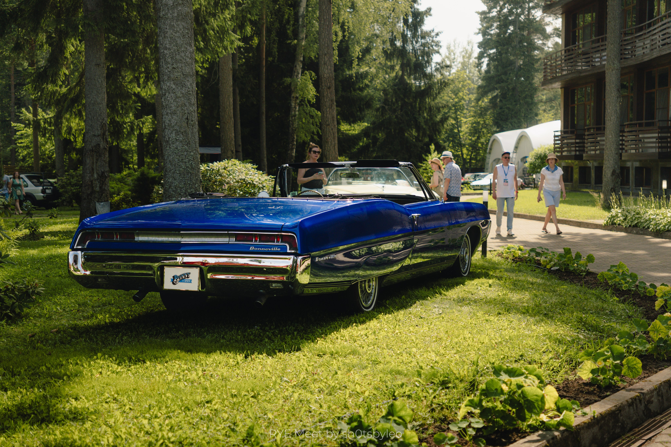 Масштабный летний фестиваль RYE Meet — встреча клуба любителей автомобилей старше 25-лет. Автомобильный фотограф Антон Цырулев