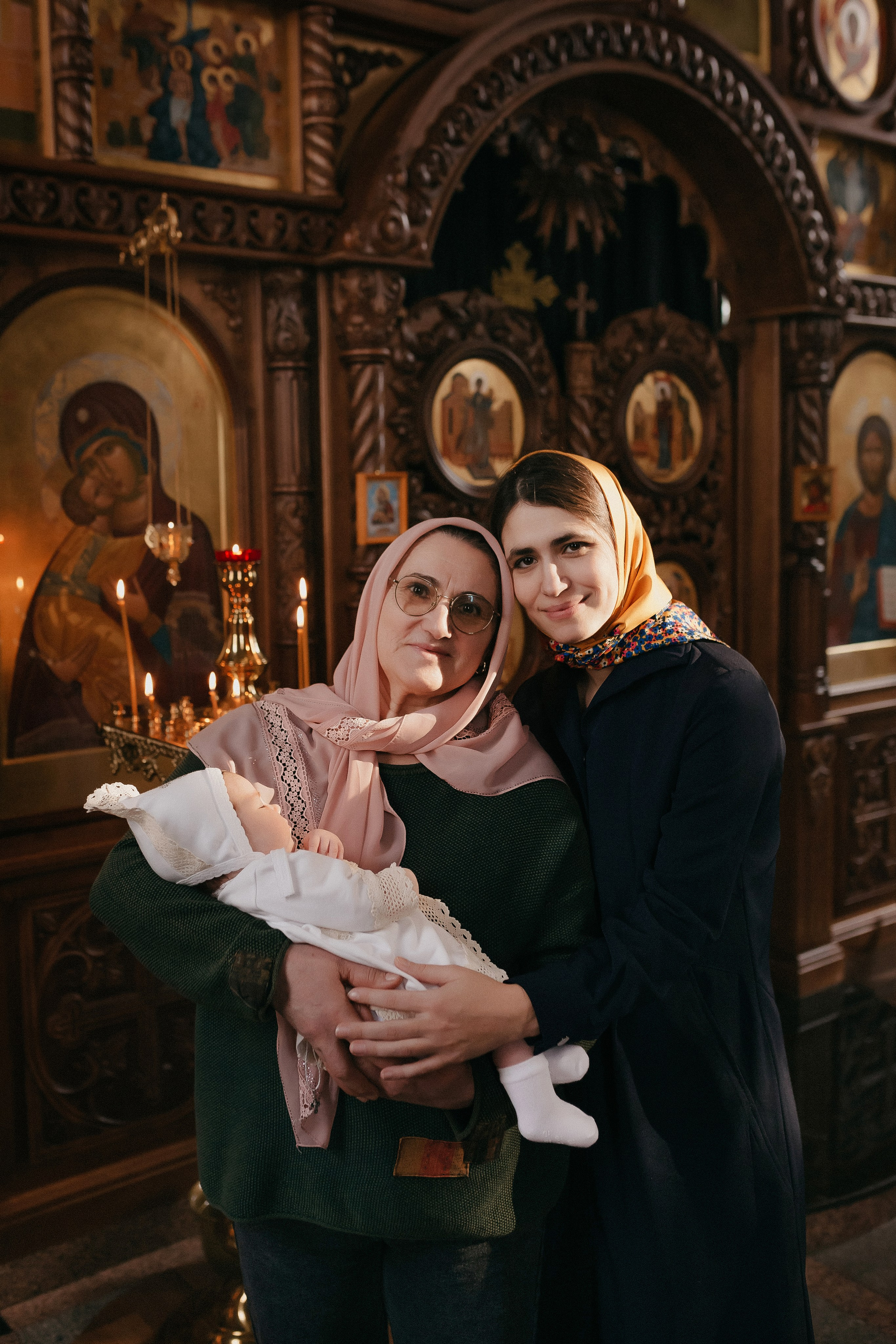 Крещение Арины. Храм Георгия Победоносца. Семейный фотограф в Сургуте