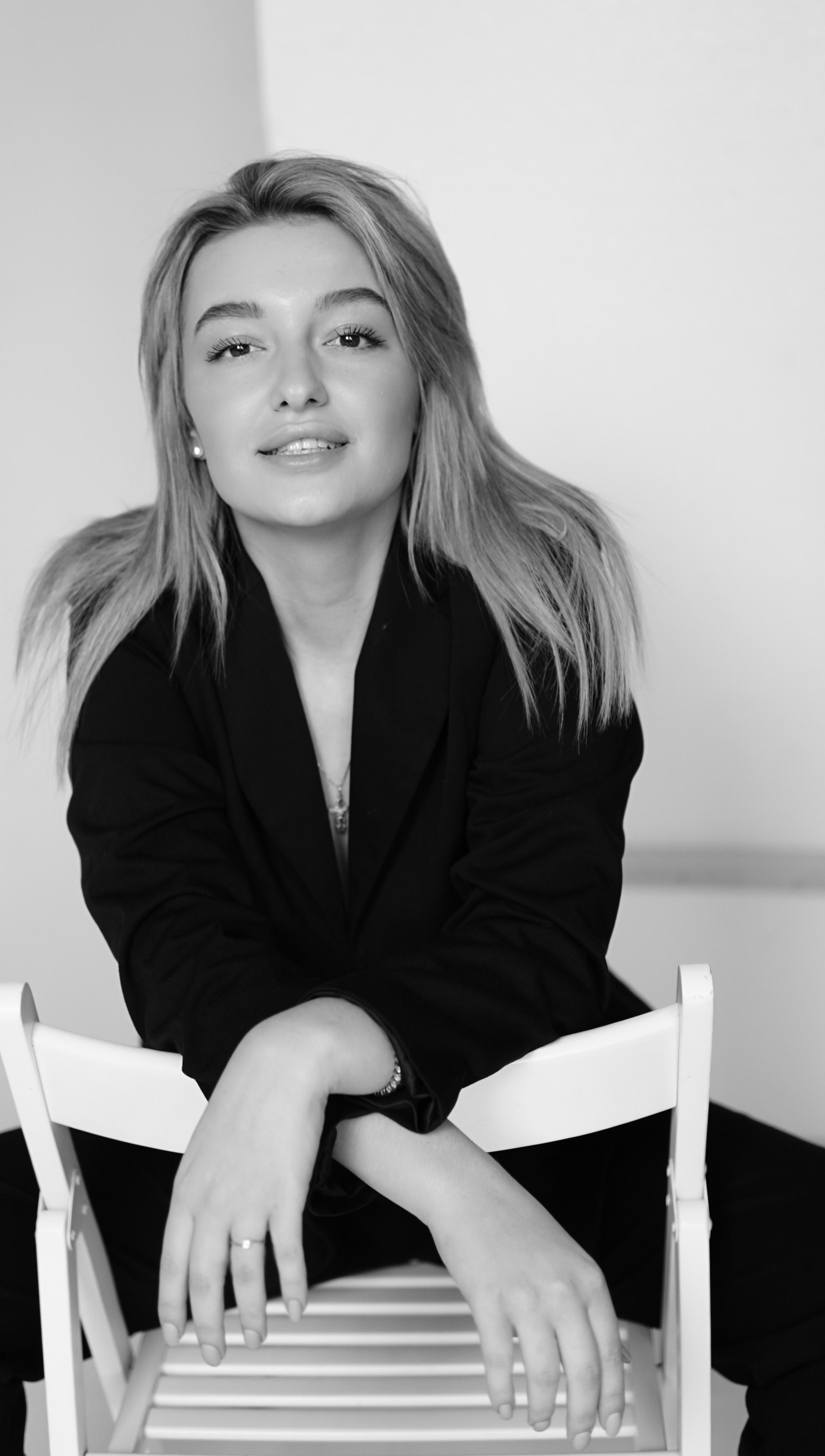 Дарья. Фотографирую женщин, мужчин и их отношения