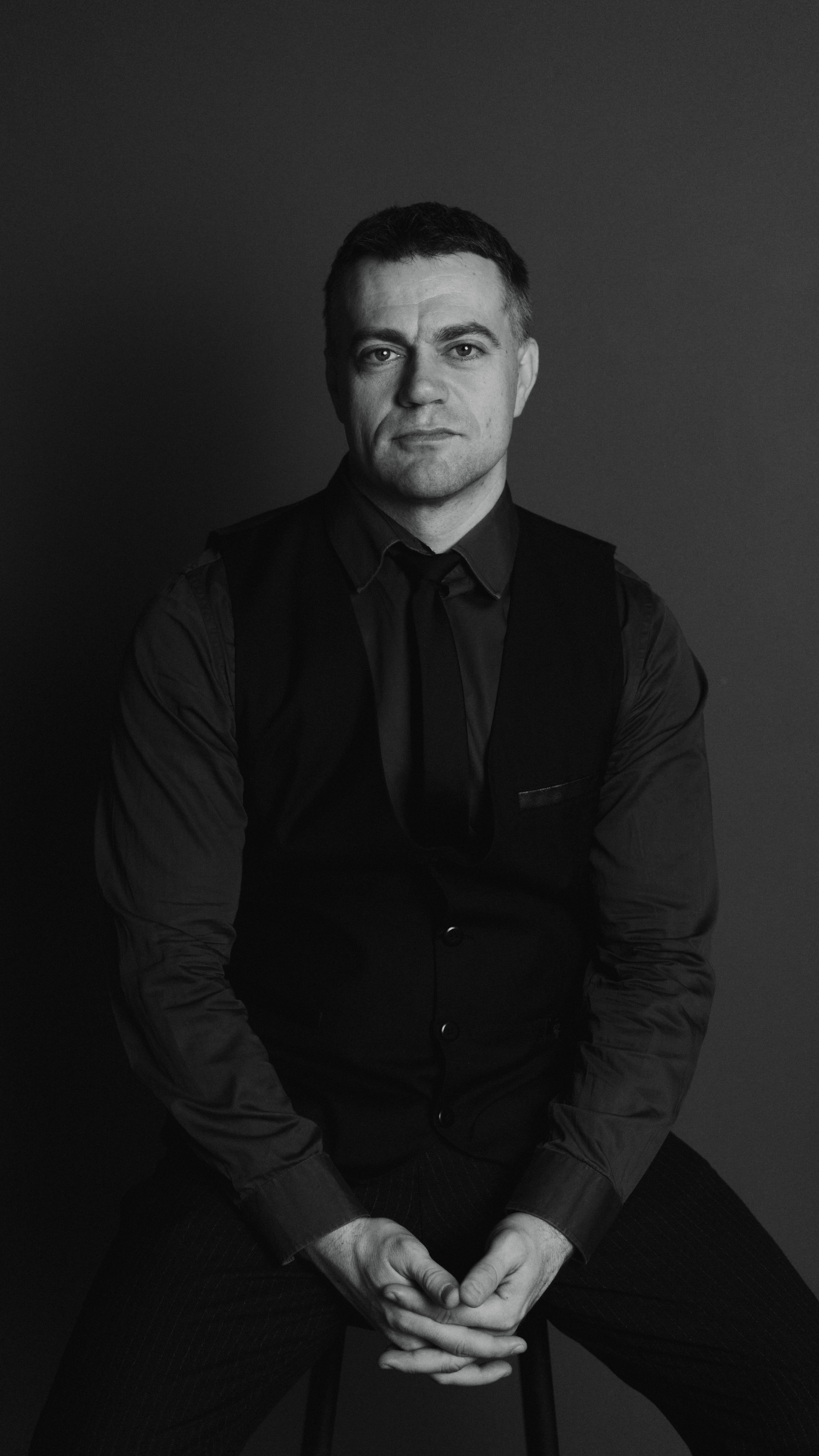 Виталий. Фотографирую женщин, мужчин и их отношения