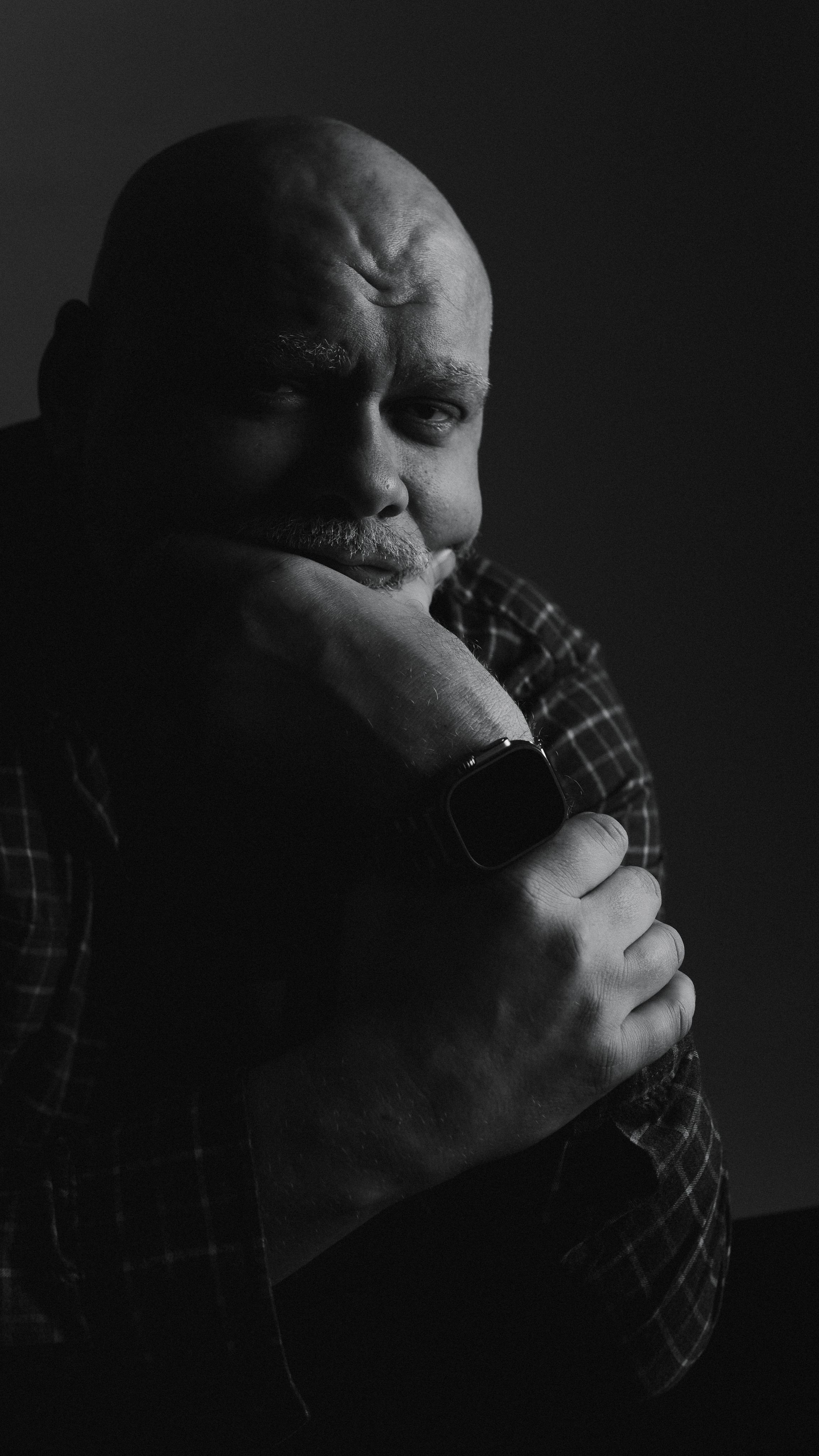 Сергей. Фотографирую женщин, мужчин и их отношения