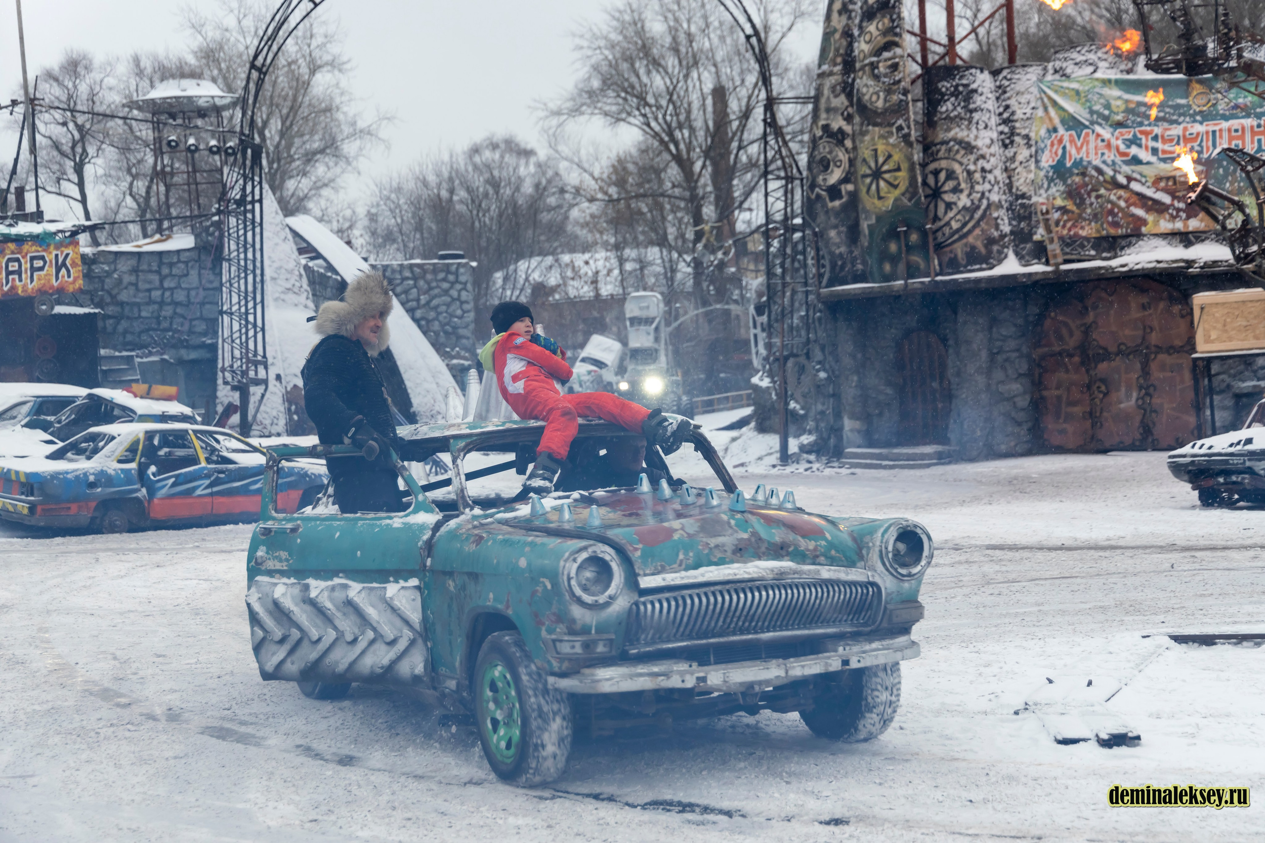 Танки против Монстр-Траков. Репортажный, семейный и студийный фотограф в Москве Демин Алексей